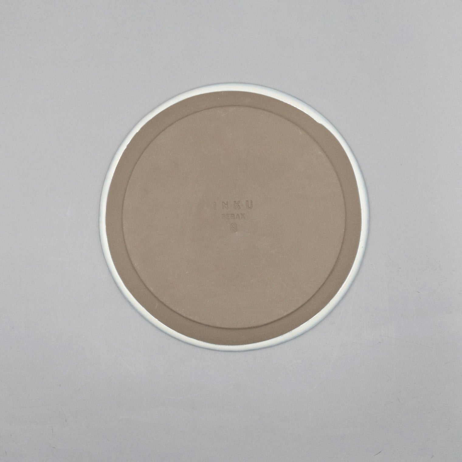 Inku Dinner Plate, 24cm x 24cm x 1.7cm, Design by Sergio Herman