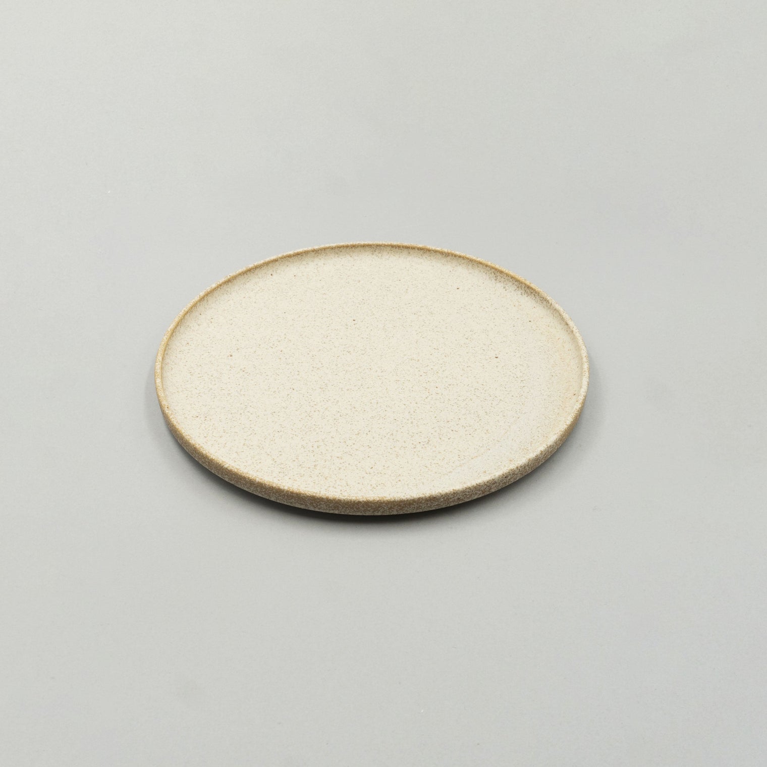 Kigoromo Short Rim Plate, 22.9cm x H1.7cm