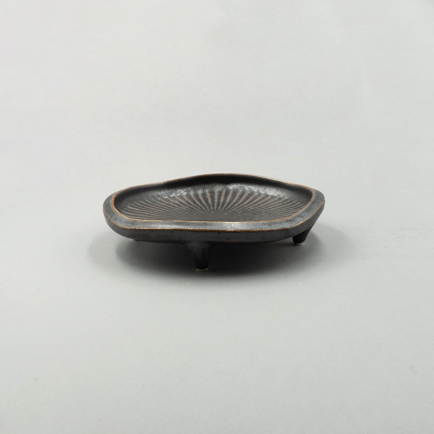 Kujaku Shaved Plate, 16.8cm x H3cm