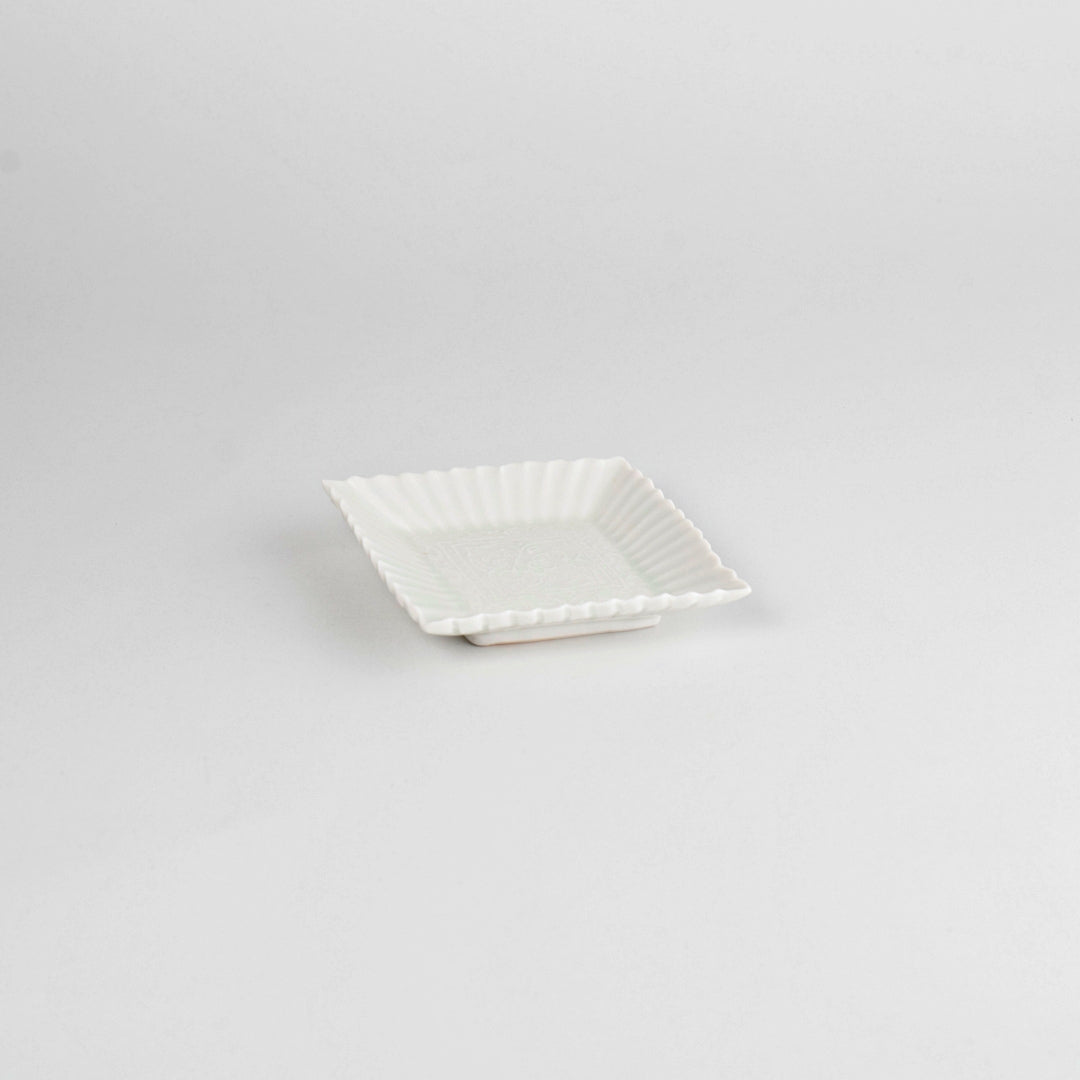 Asami Maeda Rinka Saucer White, 16.5×12.6×2cm
