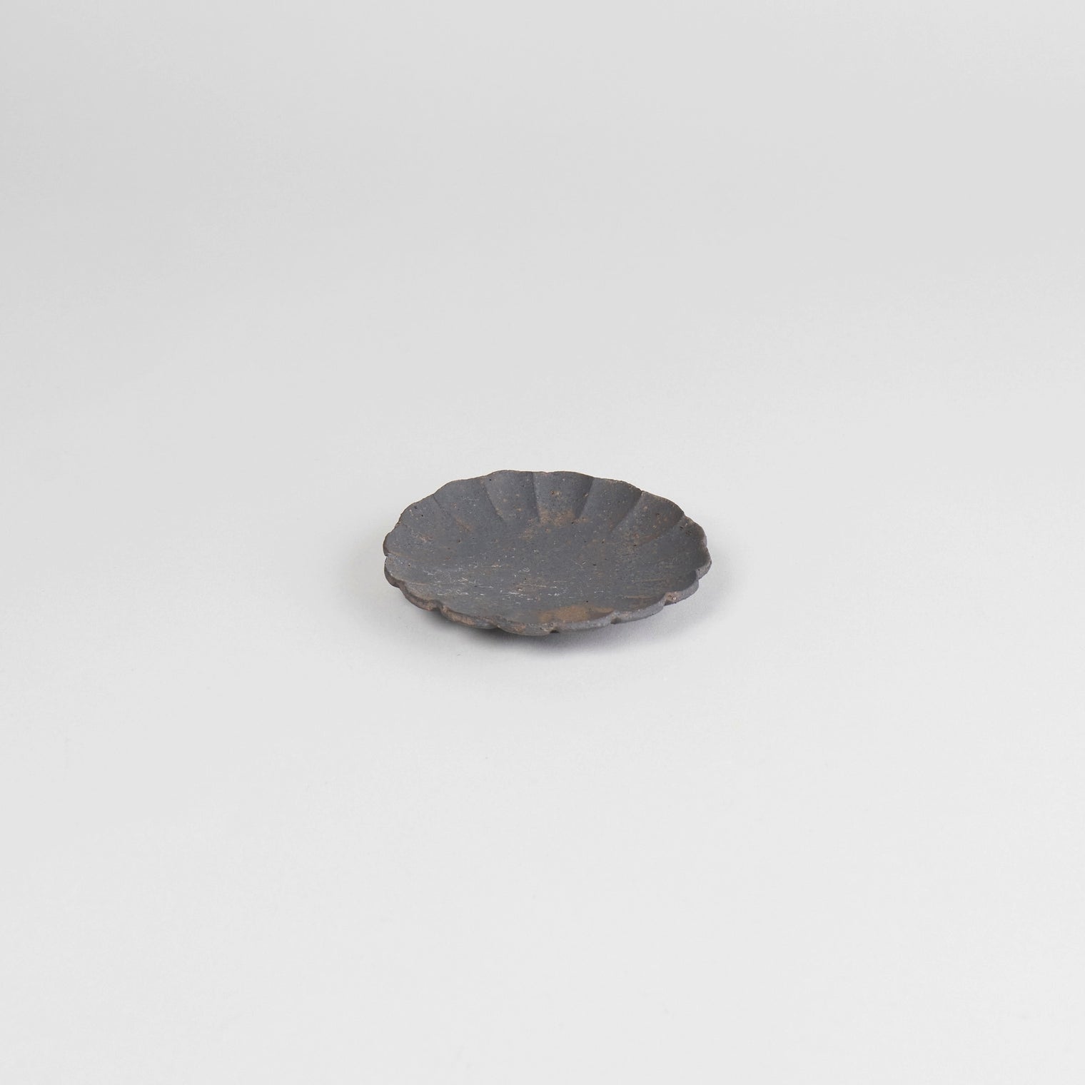 ONKO Small Plate A Bronze, 8x1.2cm