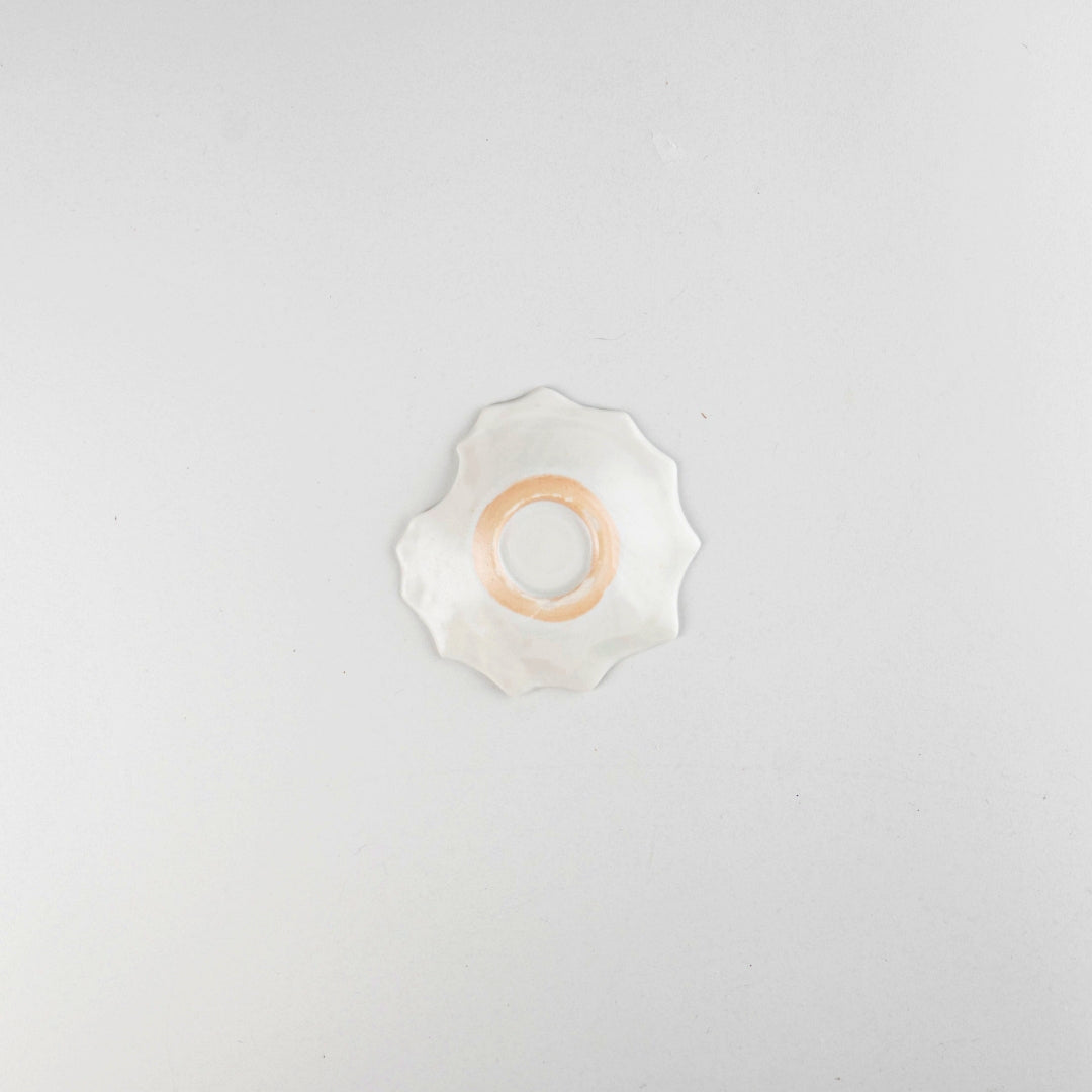 Asami Maeda Butterbur Mini Dish White, 9x8.5cm