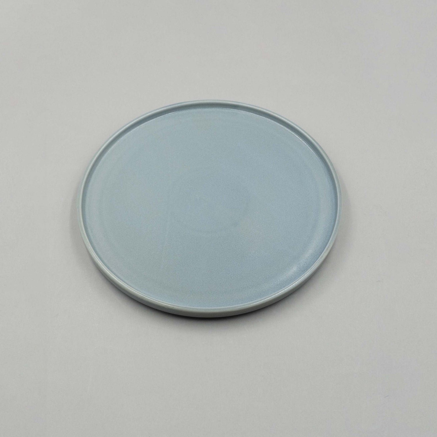 Matte Gray Flat Plate, 23cm