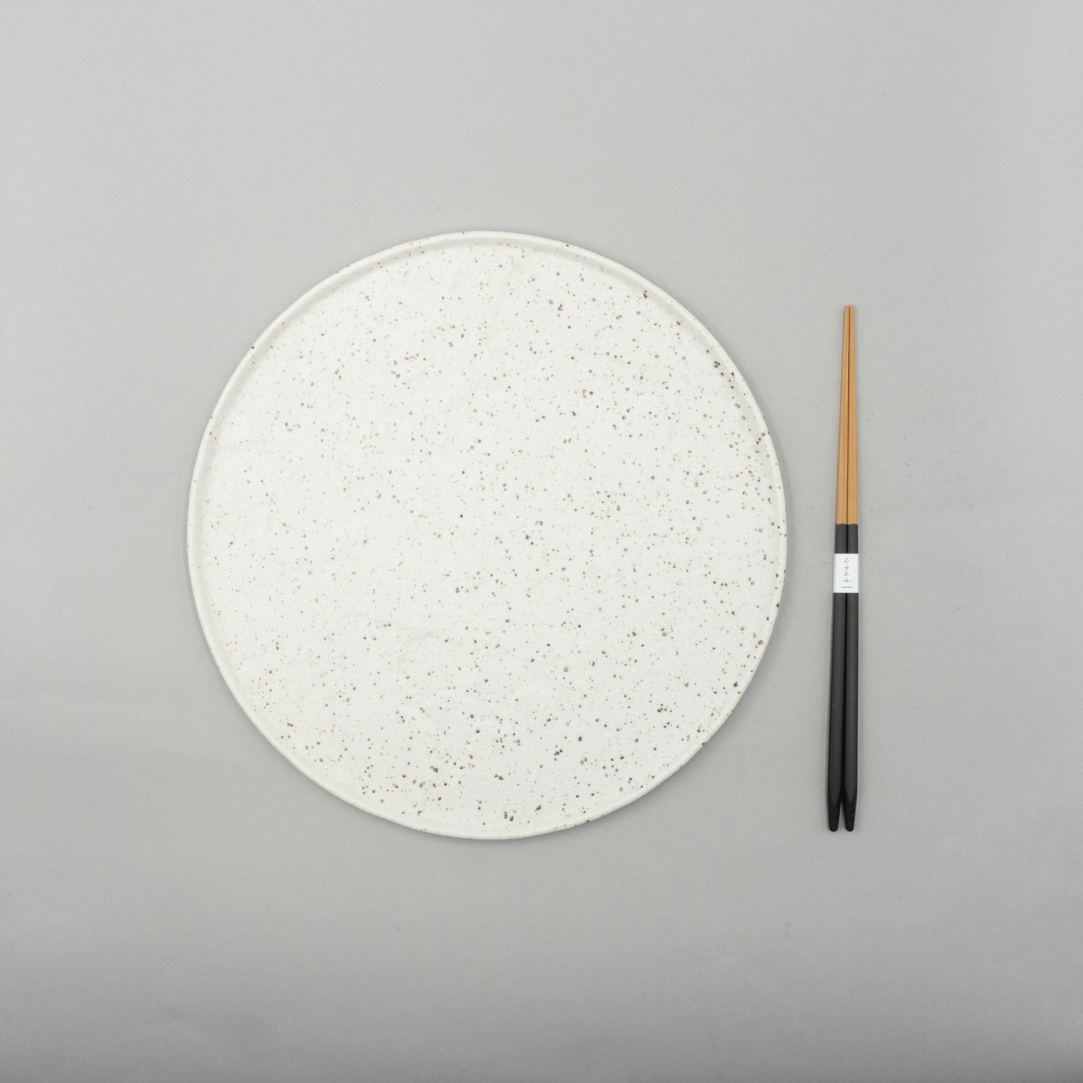 Meteor White Sand Flat Plate, 26.2cm x H1.1cm