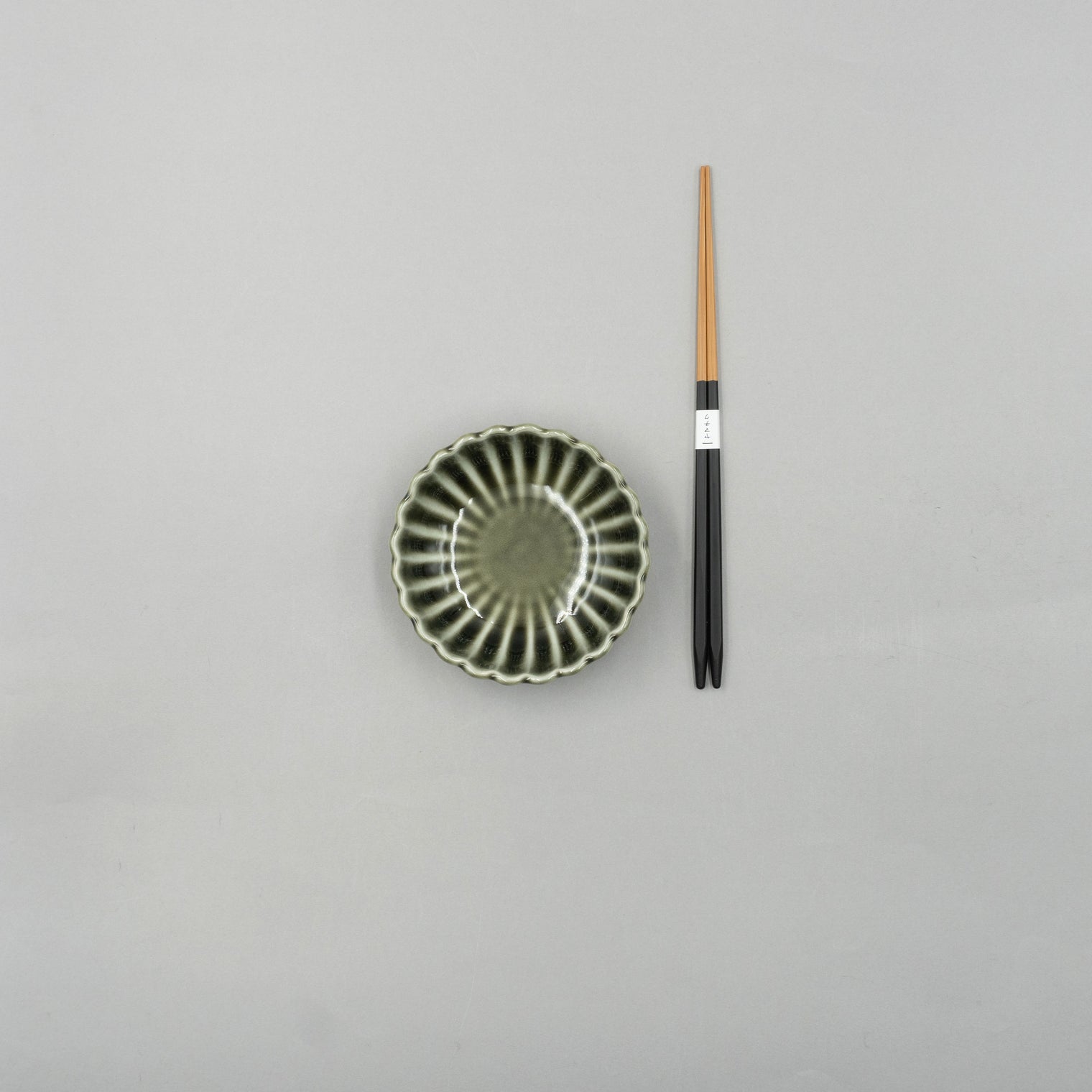 Oribe Kiku Bowl 11cm, 11cm x 3.5cm