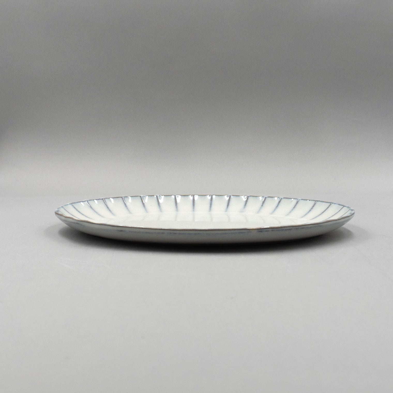 Inku Oval Plate, White, L25cm x W17.5cm x H1.7cm, Design by Sergio Herman
