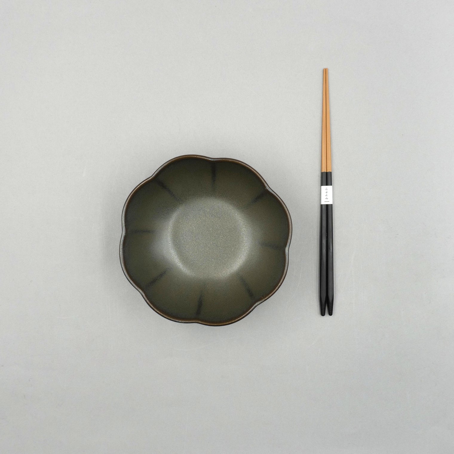 Inku Ribbed Bowl, Green, 15cm x 15cm x H6cm, Design by Sergio Herman