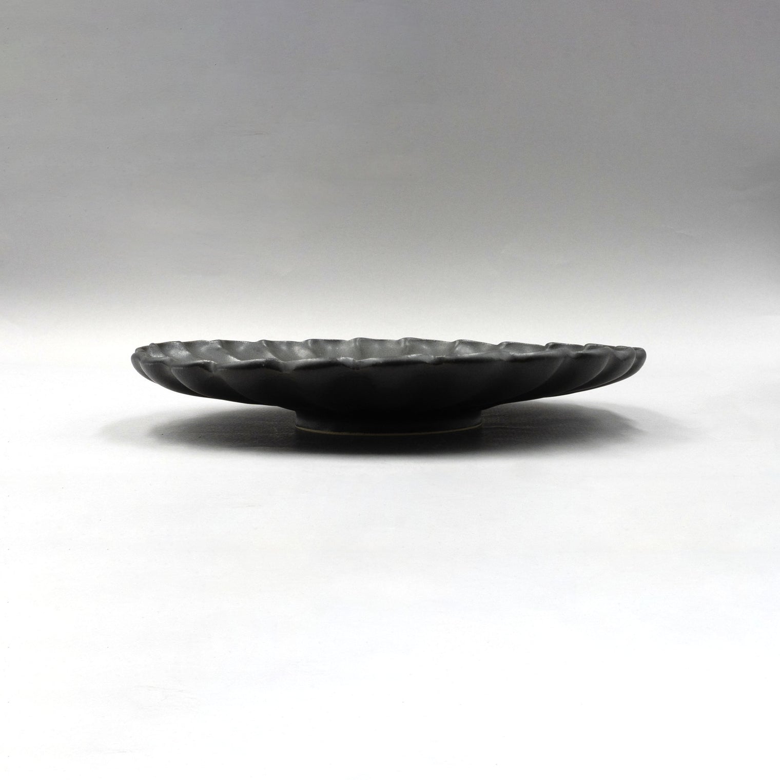 Yoshida Rinka Plate, elegant black, 190mm x 30mm