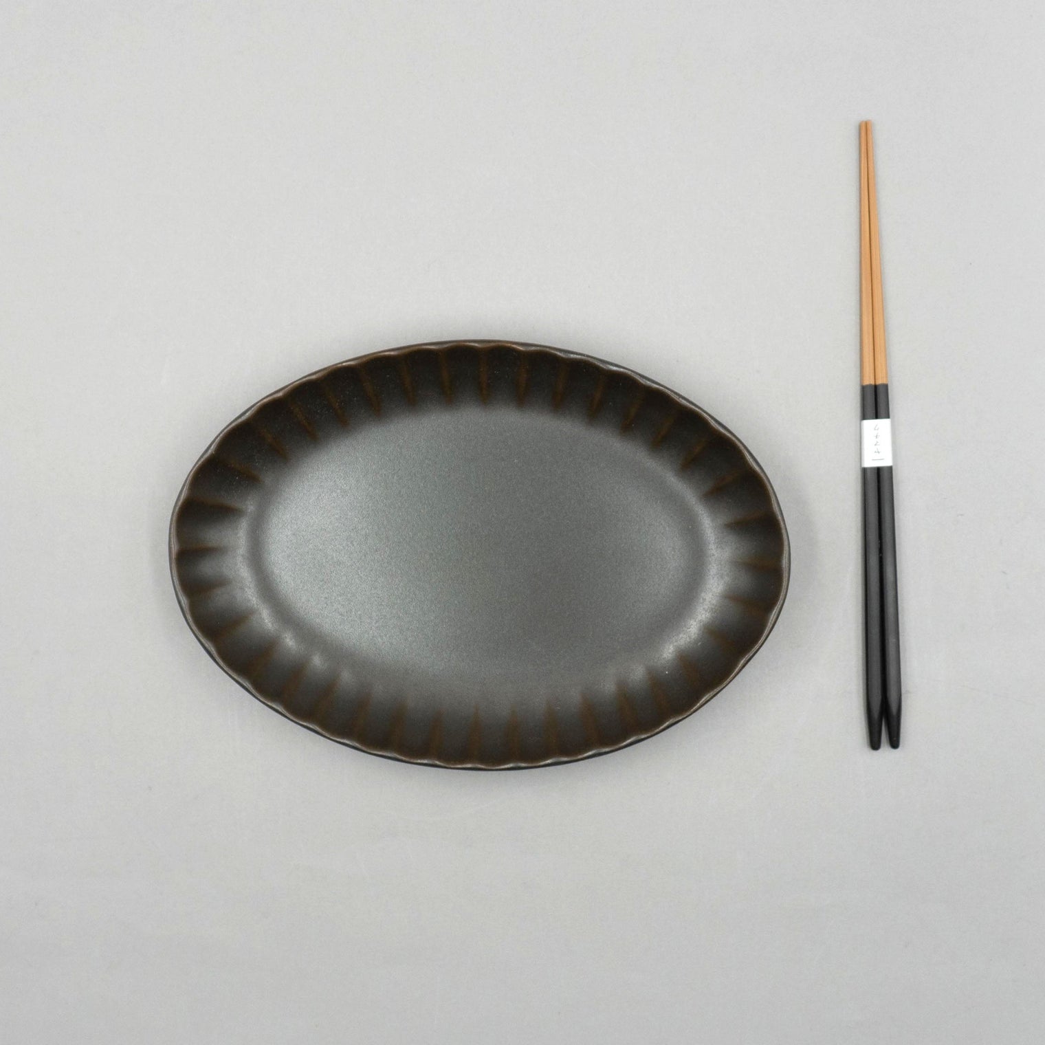 Inku Serving Oval Plate, L22cm x W15.4cm x H2.7cm, Design by Sergio Herman