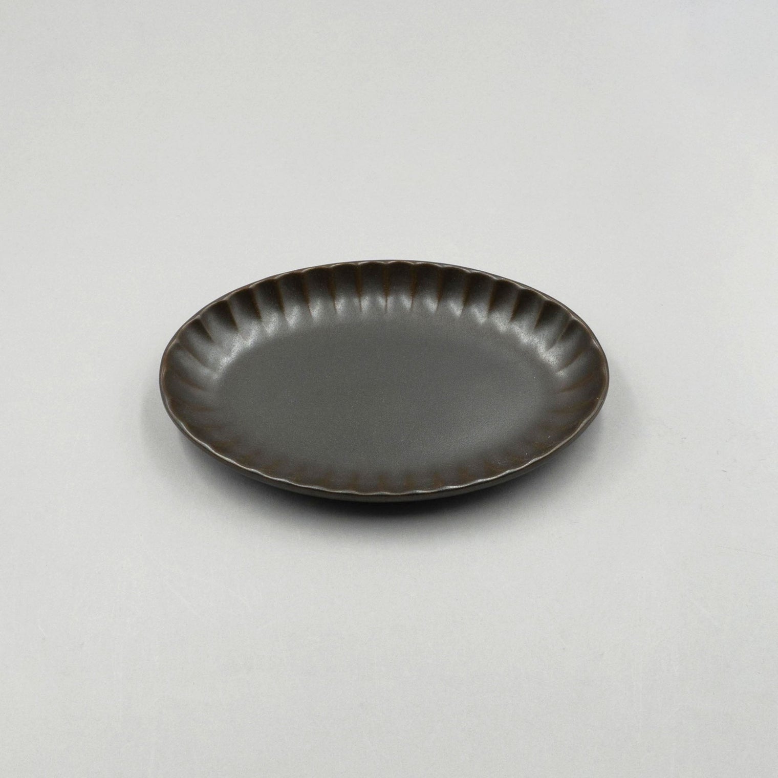 Inku Serving Oval Plate, L22cm x W15.4cm x H2.7cm, Design by Sergio Herman
