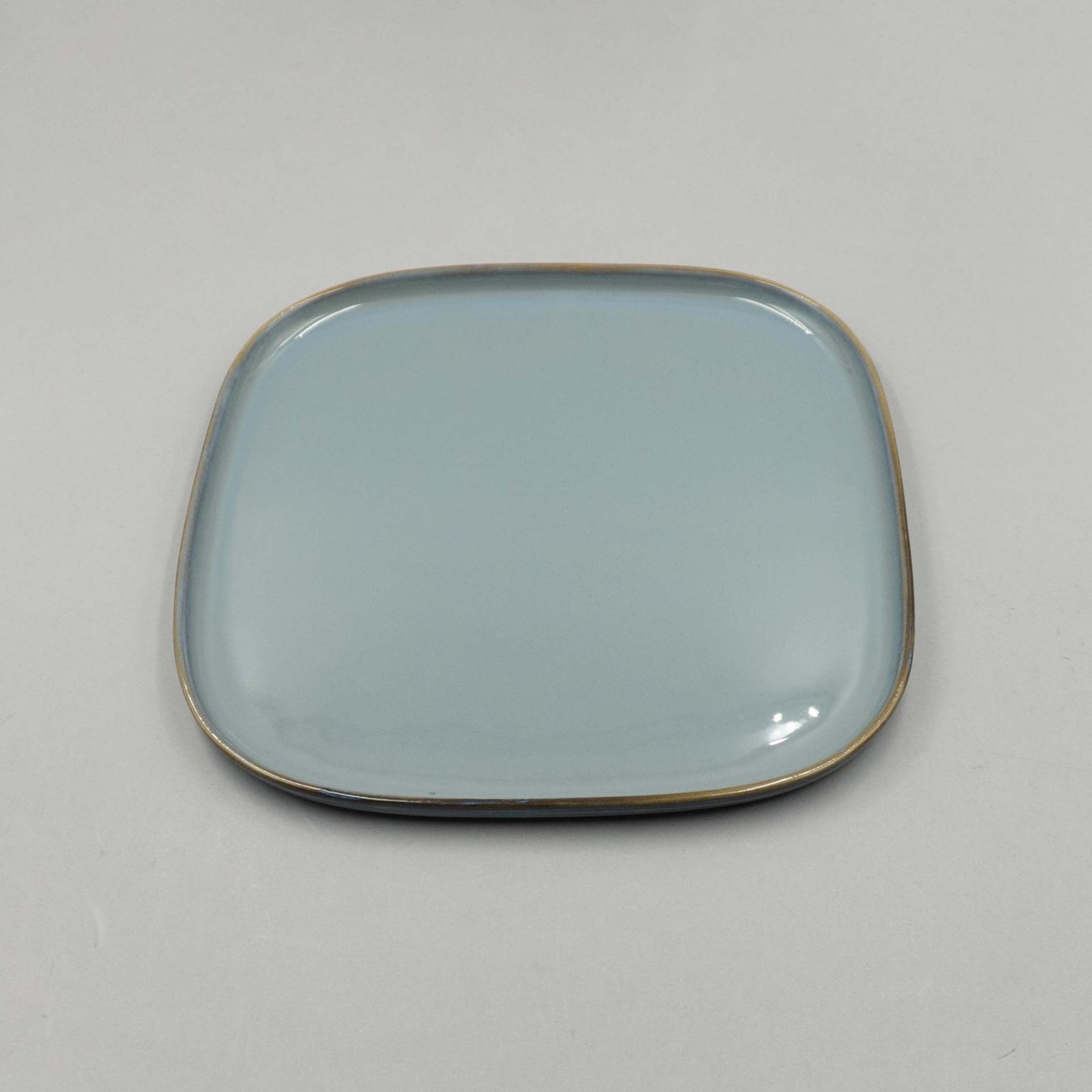 Square Large Plate, Smokey Blue, 25.4cm x 25.4cm x 1.5cm, Design by Anita Le Grelle