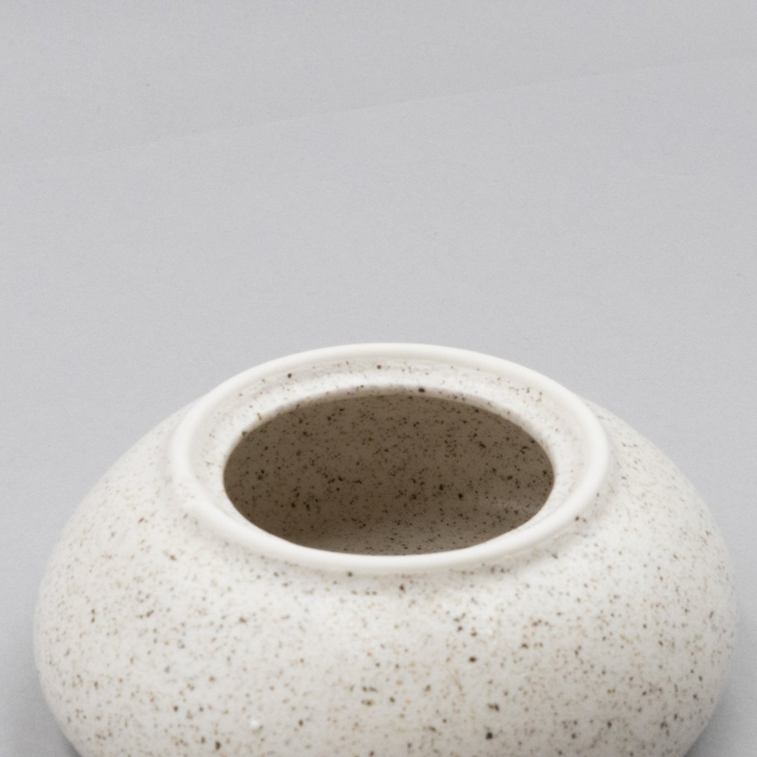 Stage Ishiji Smooth Rock (S), 10.8cm x 10.1cm x H4.3cm