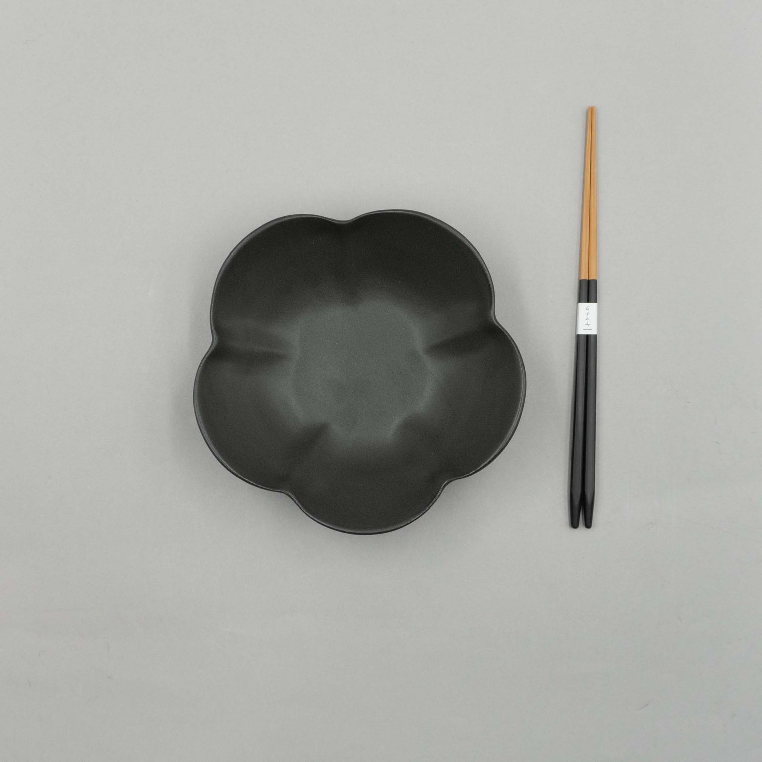 Yoshida Ume Bowl, Elegant Black, 175mm x 45mm