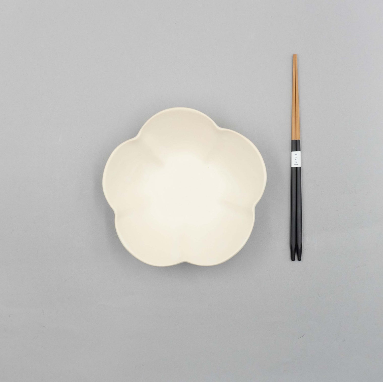 Yoshida Ume Bowl, innocent white, 175mm x 45mm