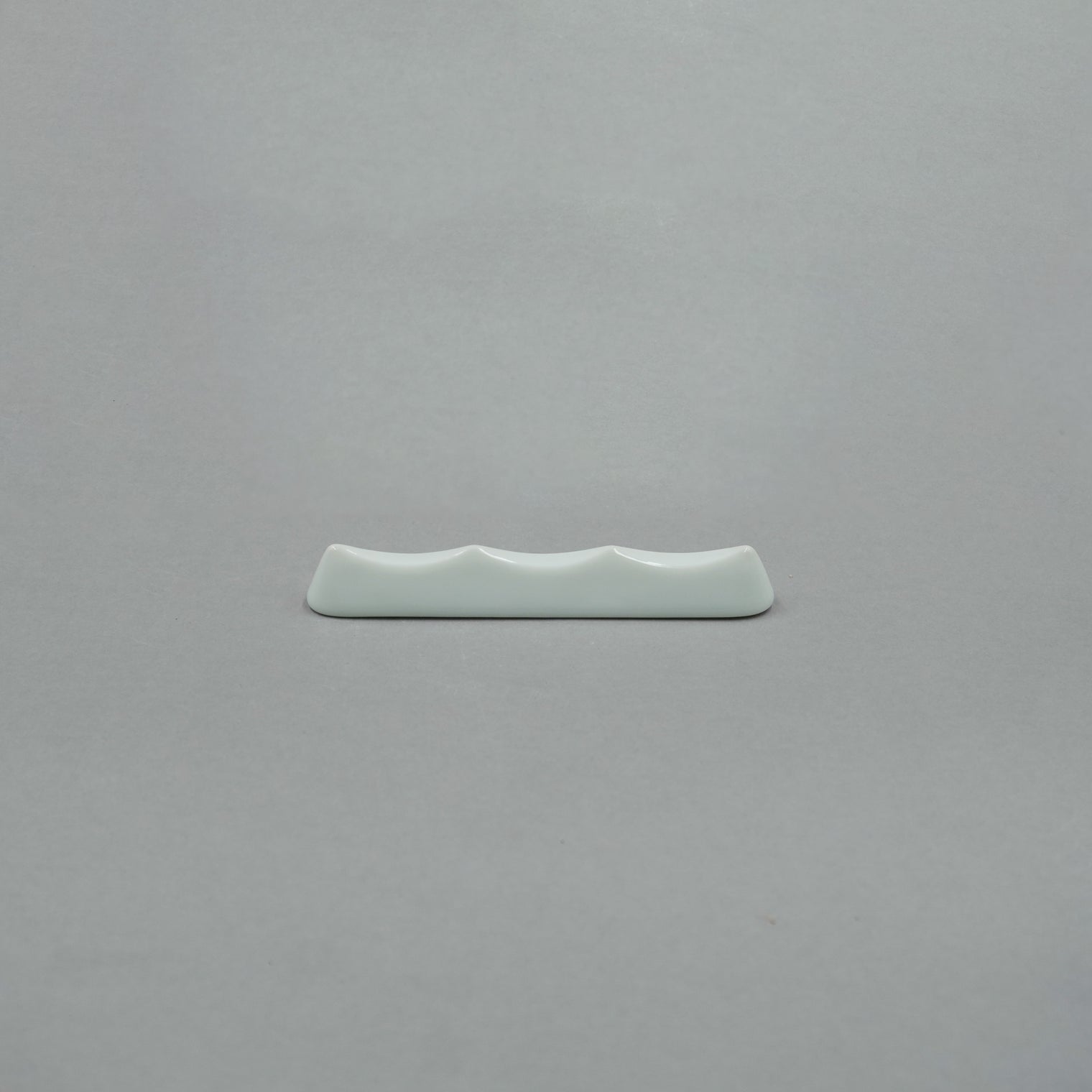 White Surge Chopstick Rest, 11cm x H1.5cm