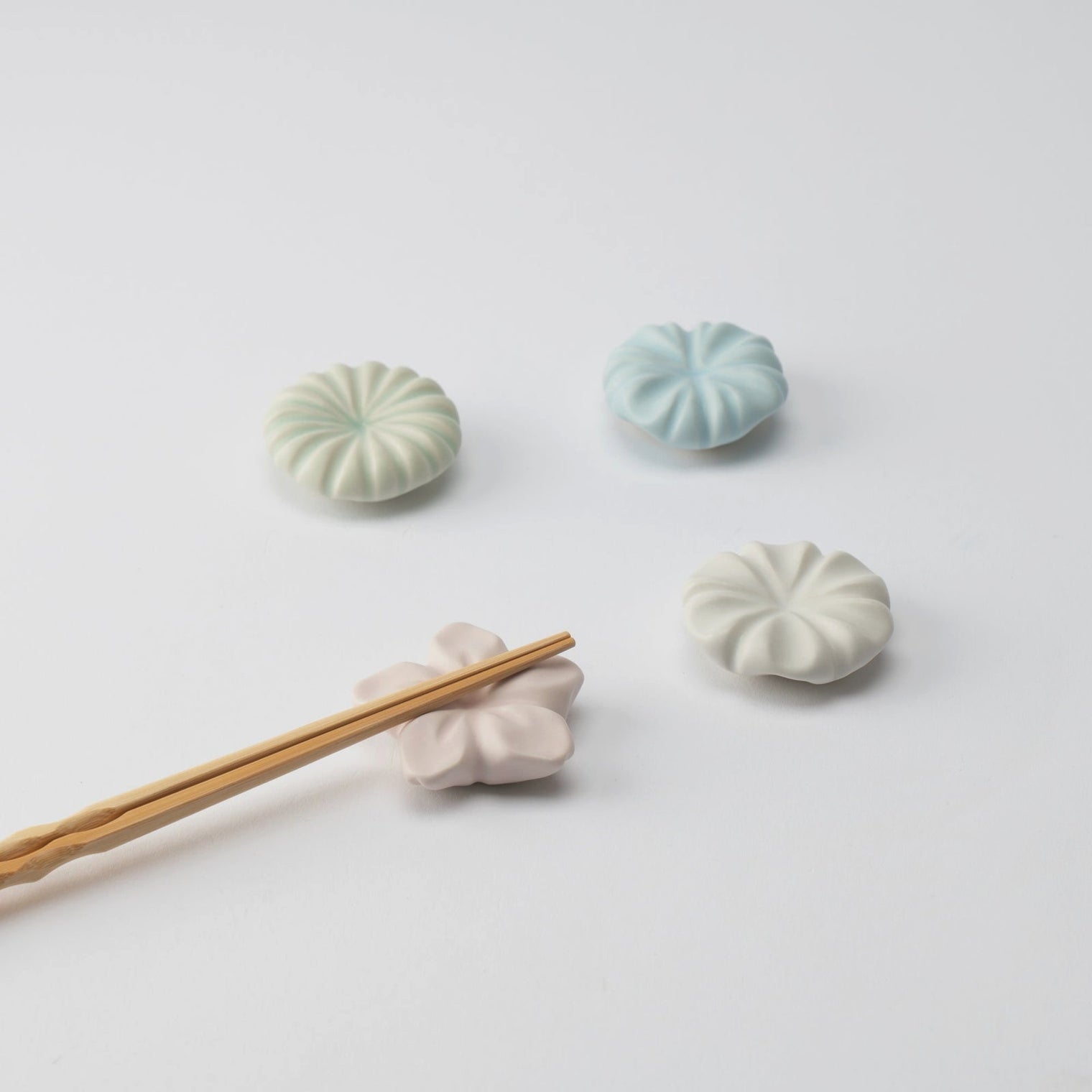 Usukiyaki Chopstick Rest