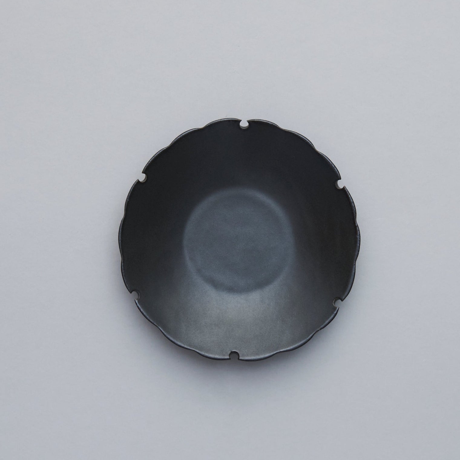 Yoshida Yukiwa Plate, elegant black, 200mm x 40mm