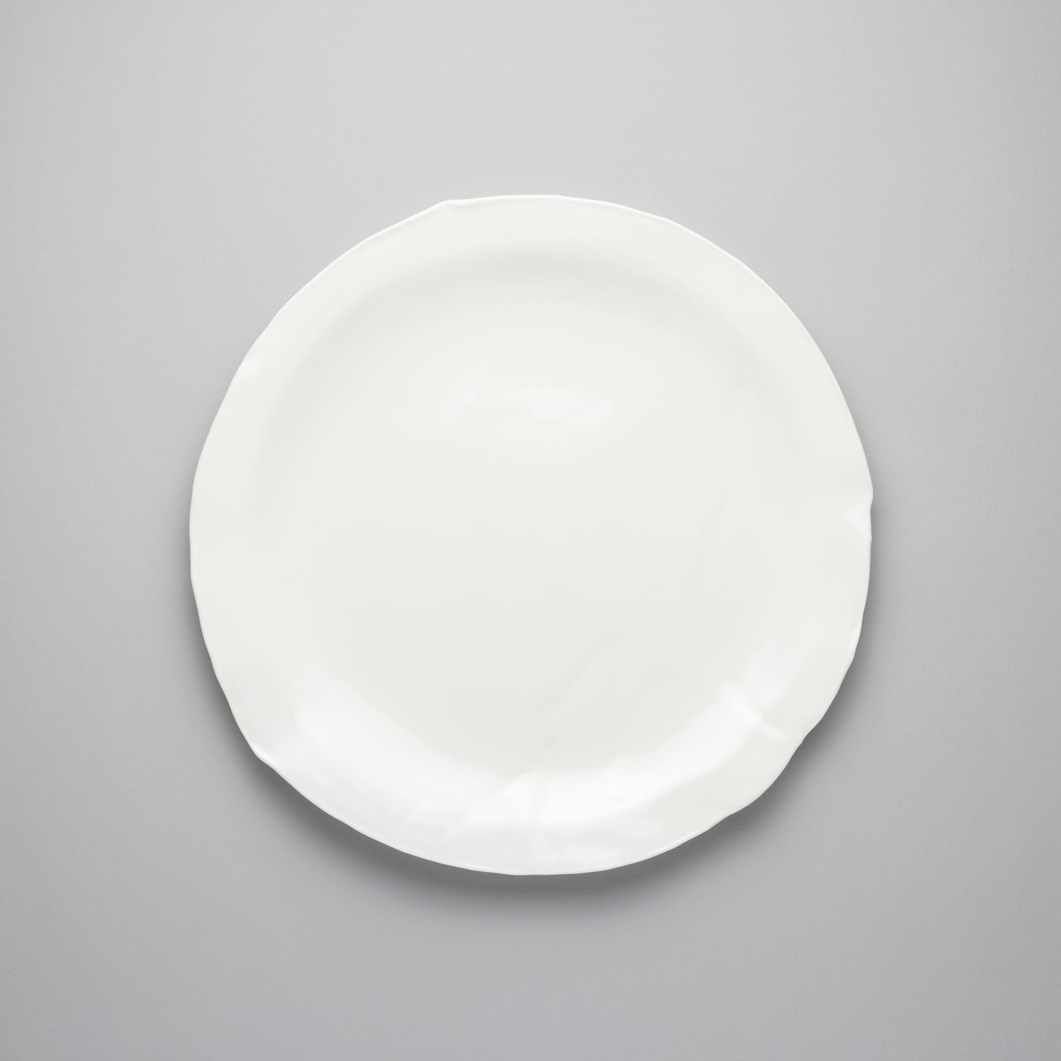 Round Sun Dinner Plate, 30.5cm x H2cm, Design by Roos Van de Velde