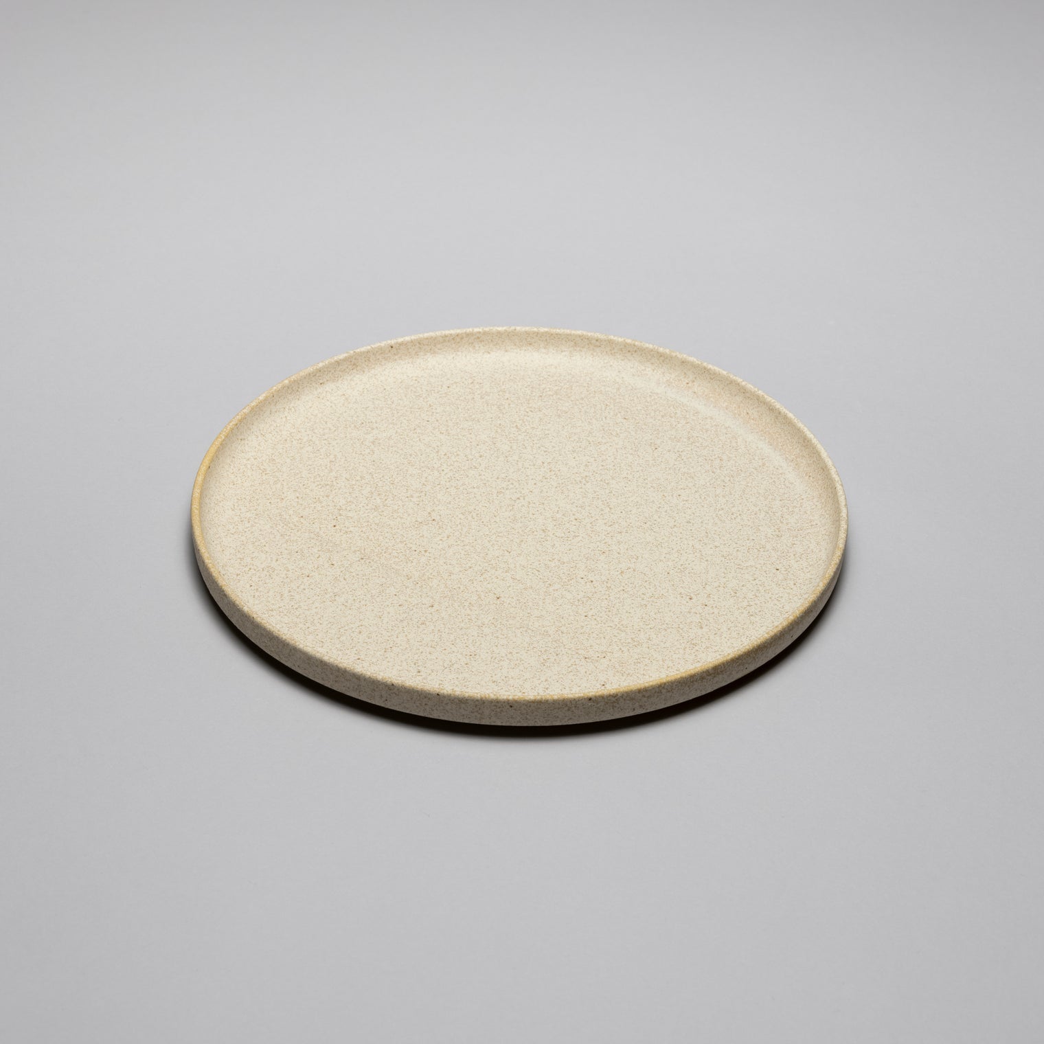 Kigoromo Short Rim Plate, 26.9cm x H1.5cm