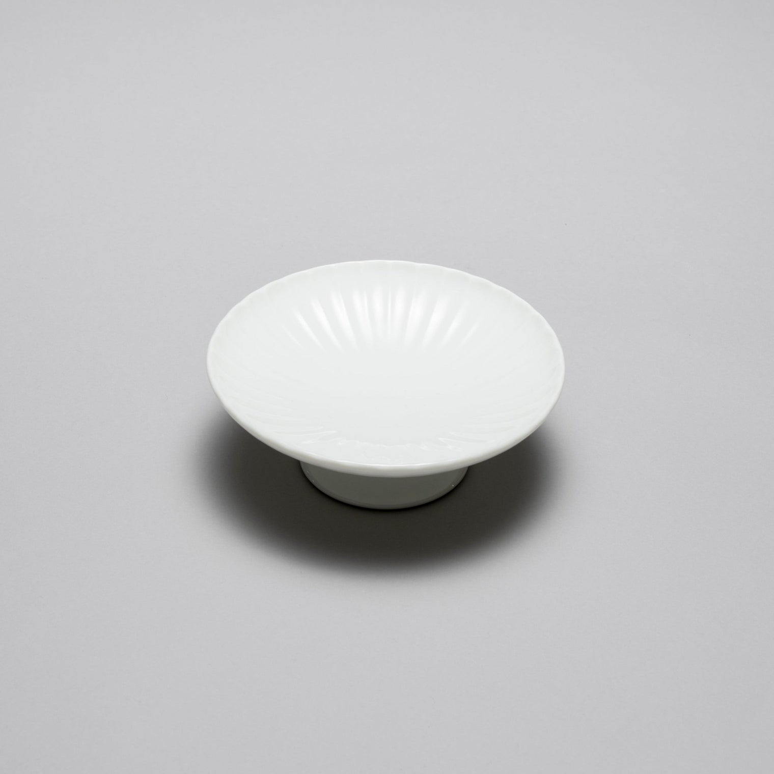 Kasumi White High Dessert Stand, 15cm x H5.4cm