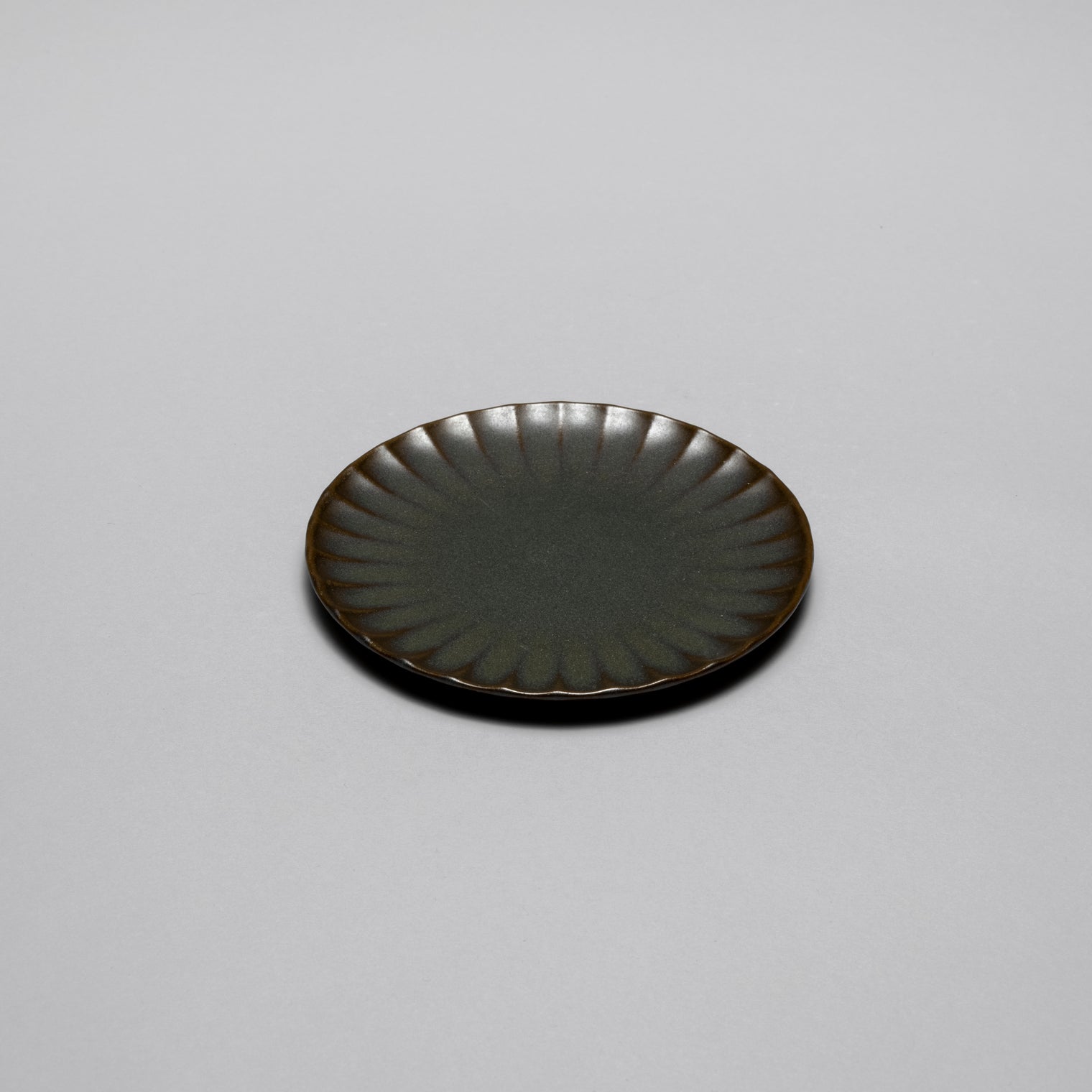 Inku XS Green Plate, 14cm x 14cm x H1.7cm, Design by Sergio Herman