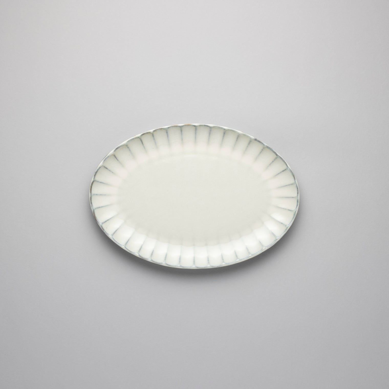 Inku Oval Plate, White, L25cm x W17.5cm x H1.7cm, Design by Sergio Herman