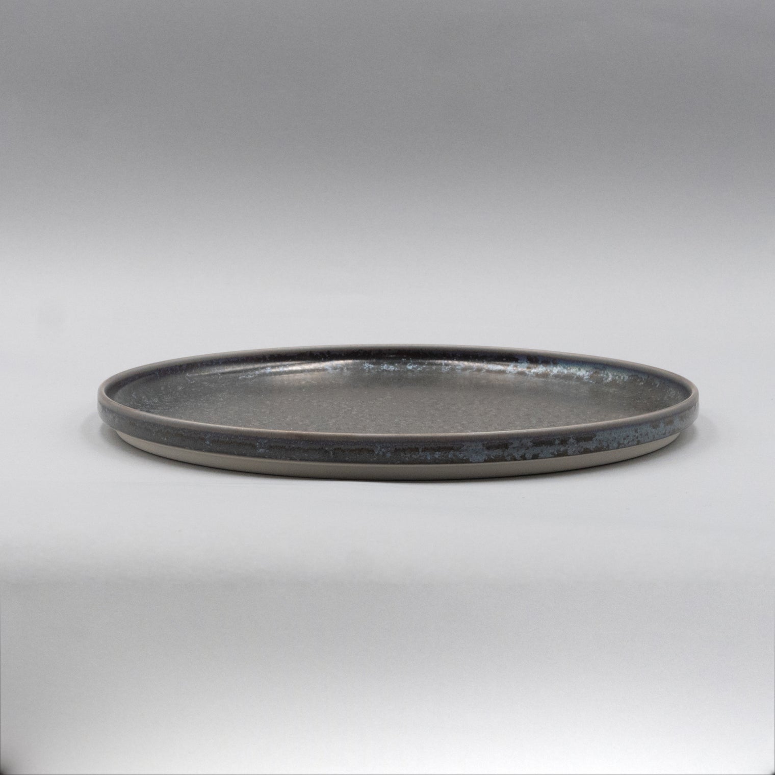 Bansho Short Rim Plate, D22.9cm x H1.7cm