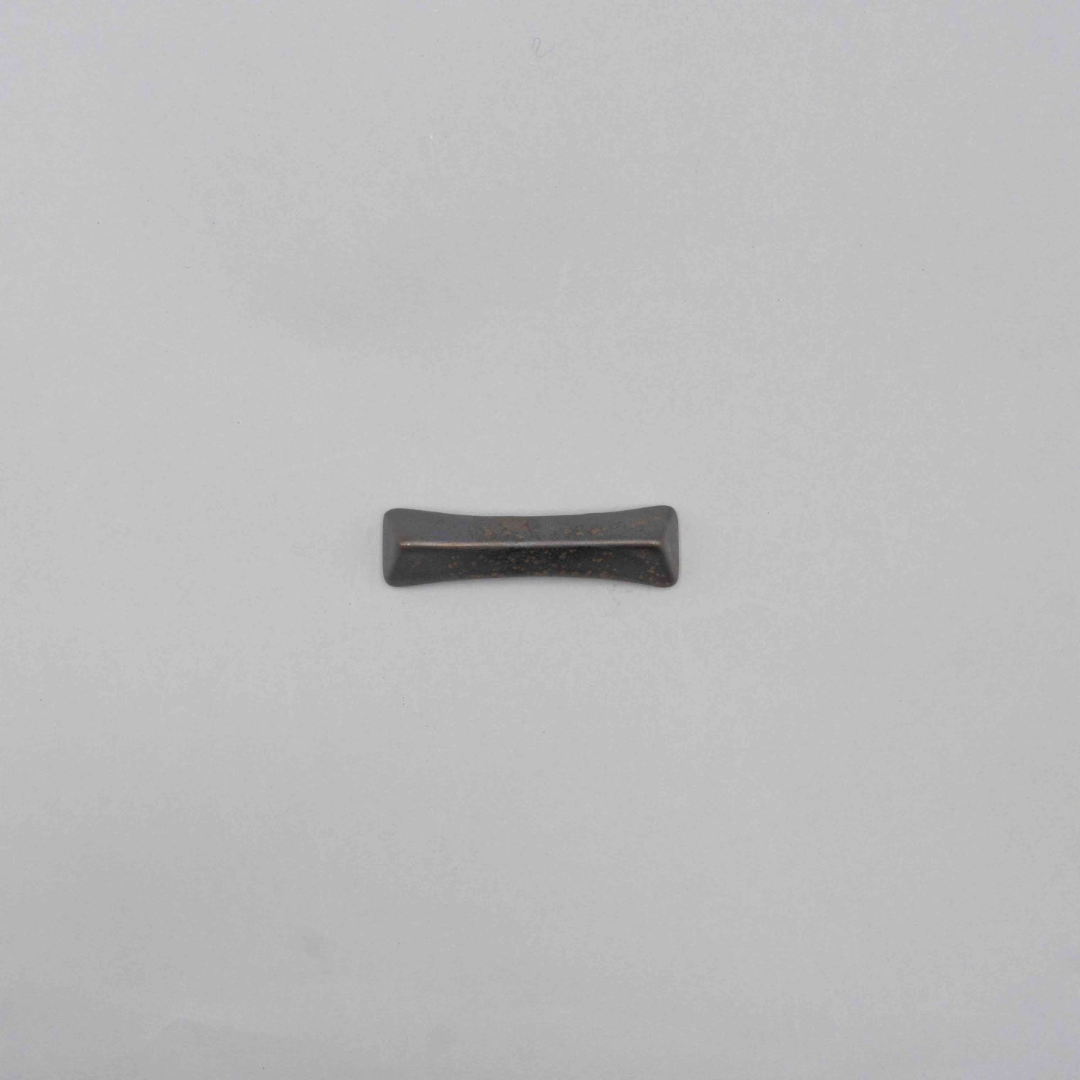 Miroku Triangle Chopstick Rest, 7cm x W2cm