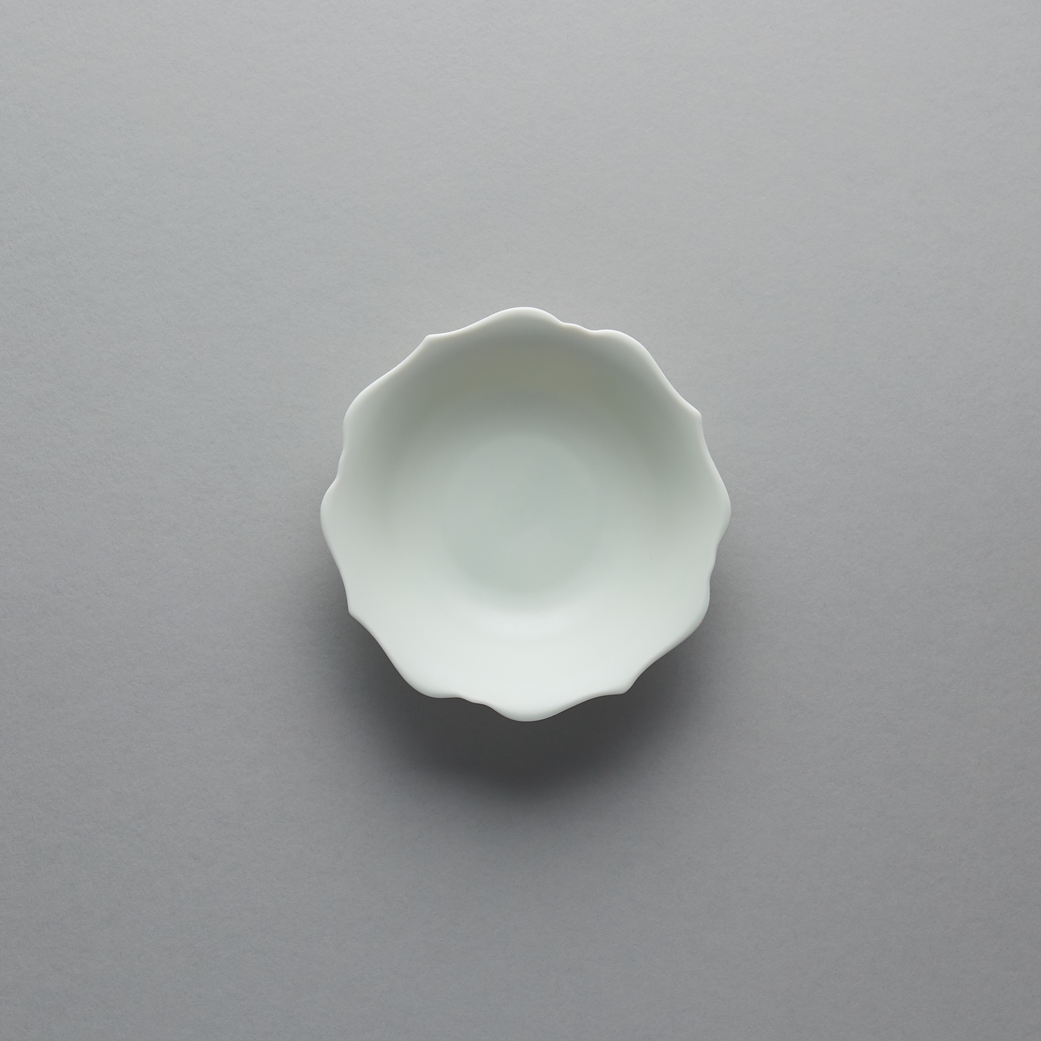 Megumi Ryoka Blue White Bowl, 14.6cm x 3.8cm