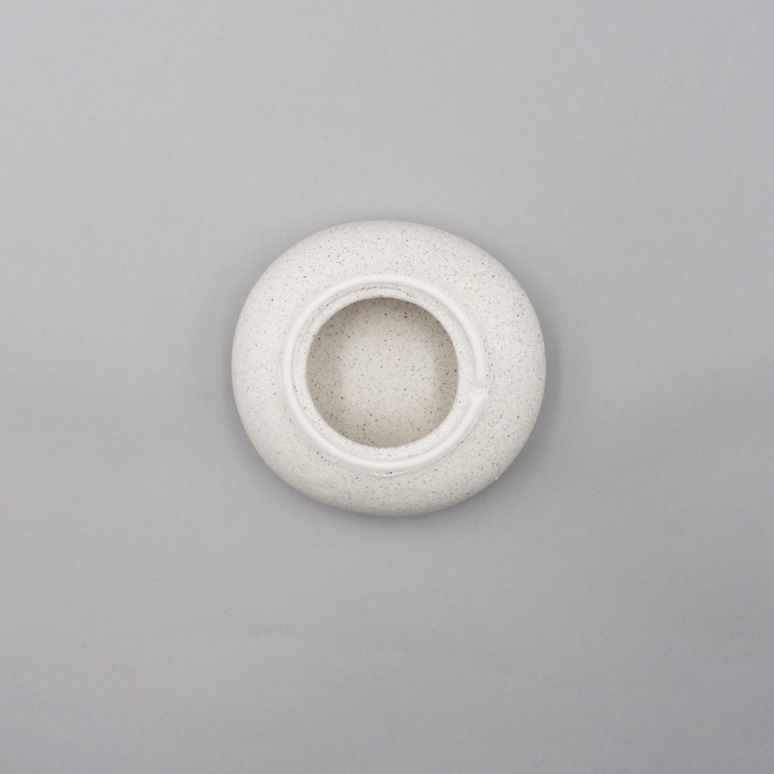 Stage Ishiji Smooth Rock, 14cm x H4.5cm