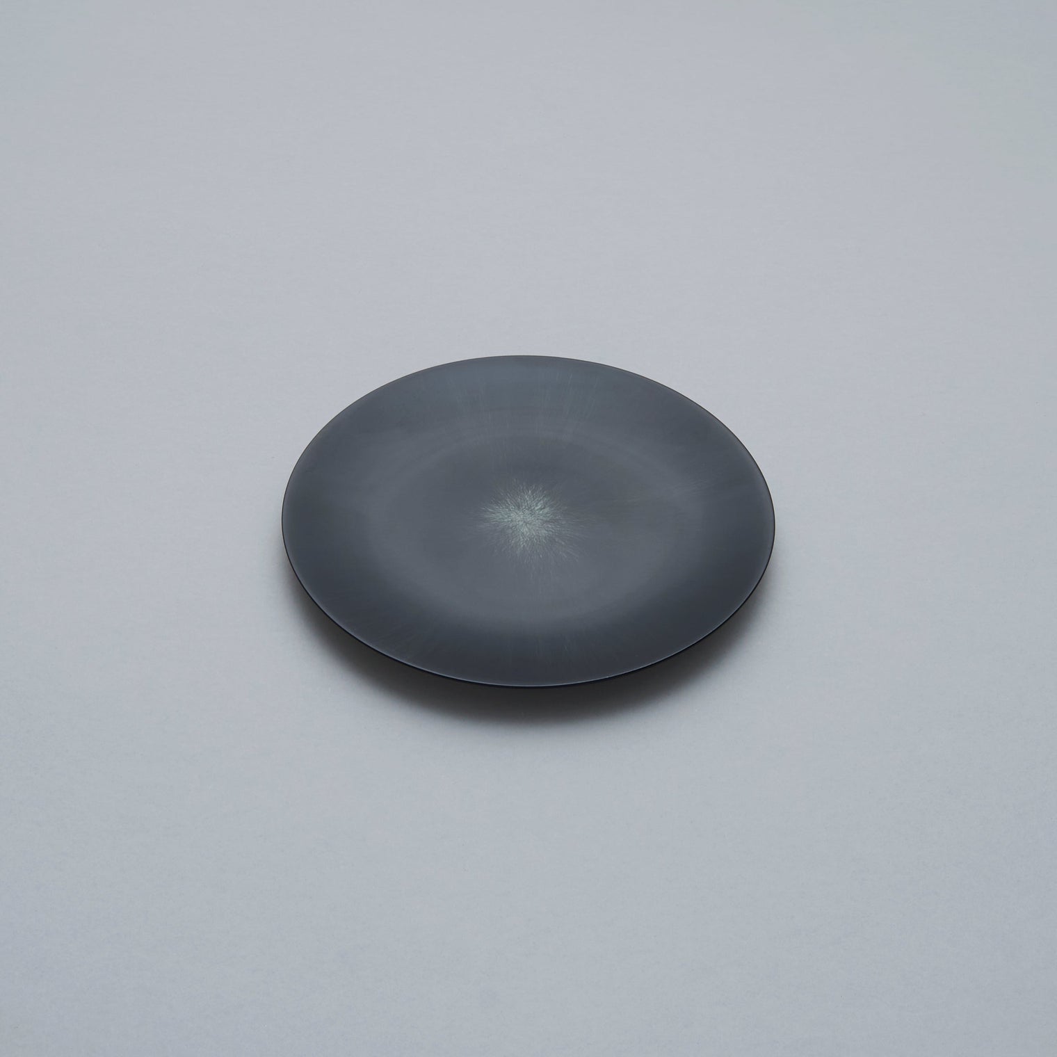 Dinner Plate, 17.5cm, Dé Off-White/Black VAR 6, Design by Ann Demeulemeester