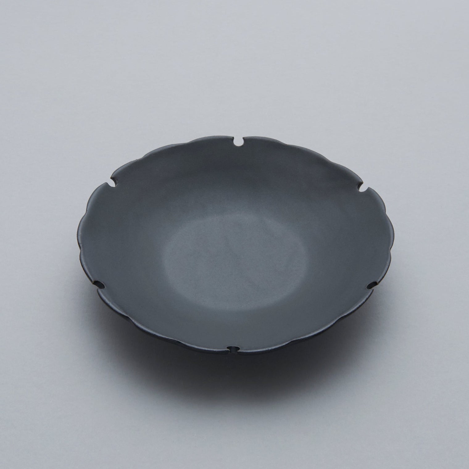Yoshida Yukiwa Plate, elegant black, 200mm x 40mm