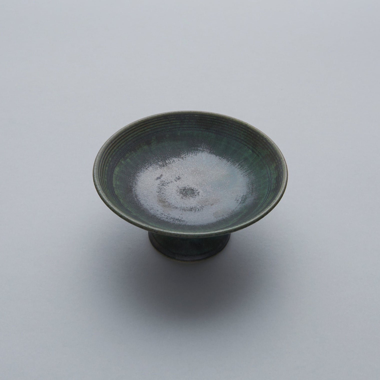 Yoshida Beadedfoot Shallow Foot Bowl, shabby chic songbirds, D15.7cm x H7.3cm