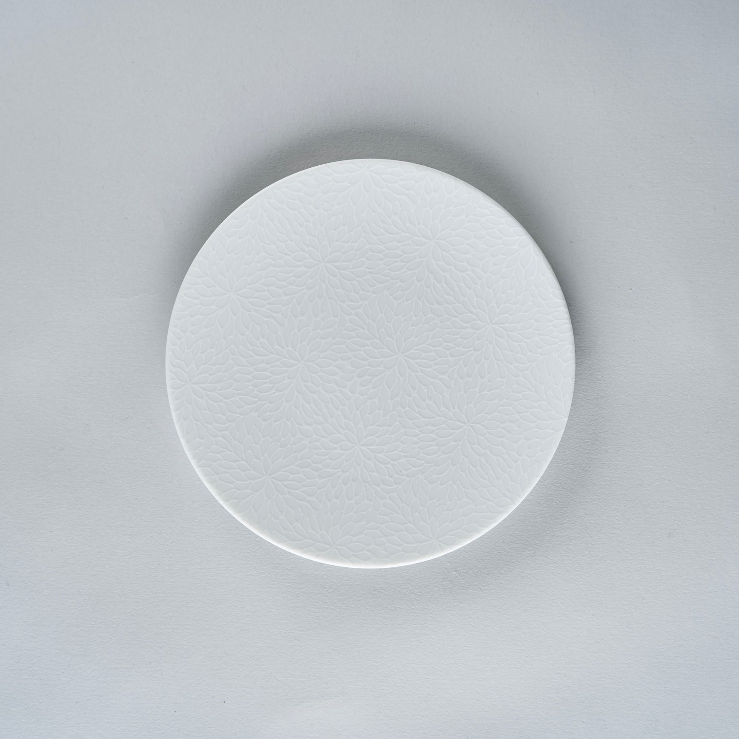 Surface Mujina Kiku Plate, 17cm