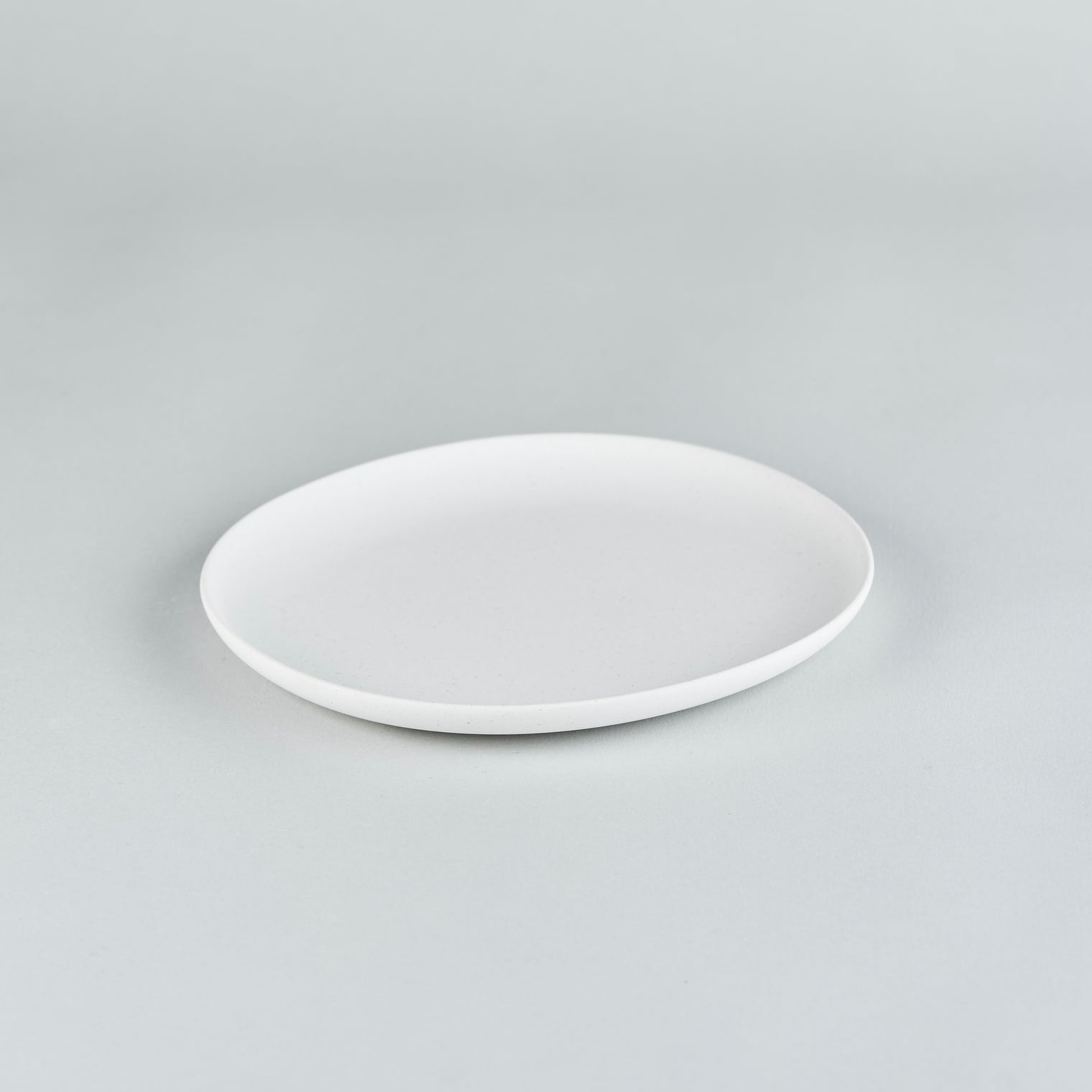 224 Porcelain Uzra Oval Plate M, White, 182 x 160 x 17mm