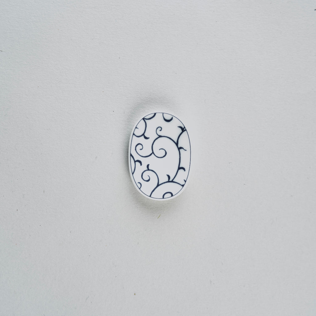Eiho Porcelain, Arabesque, Blue Chopstick Rest