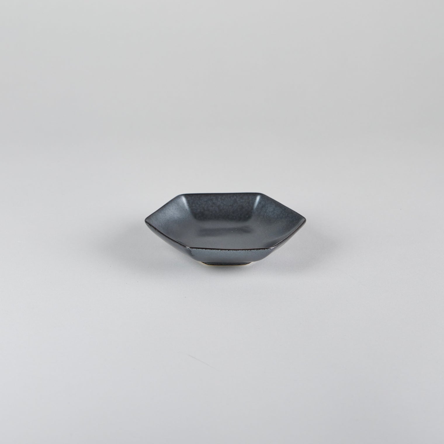 Kanezen Gama Six Sided Wooden bowl, 10.5cm x 8.7cm x H2.3cm
