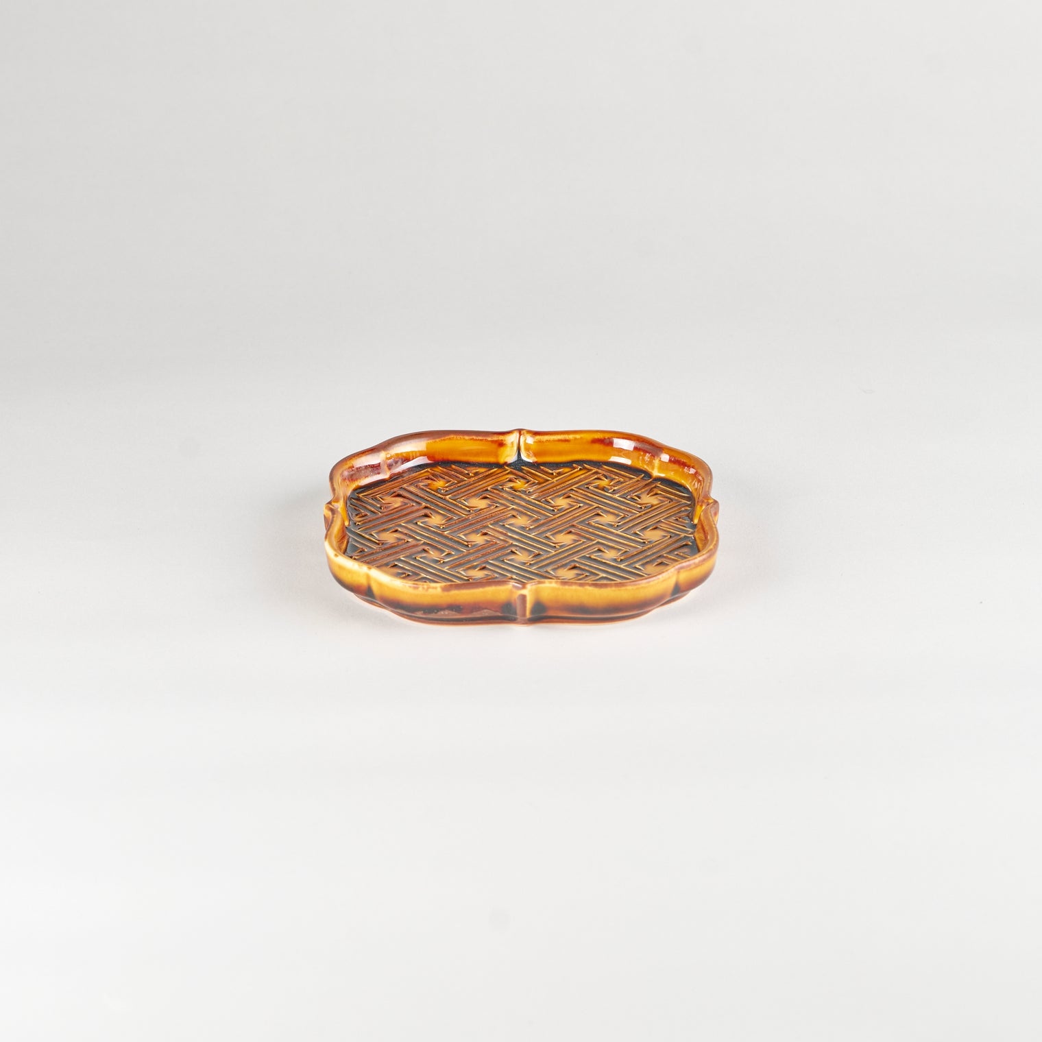 Jang Hun Seong Flower Square Pattern Plate in Candy Brown, 14.2 x 14.2 x 2cm