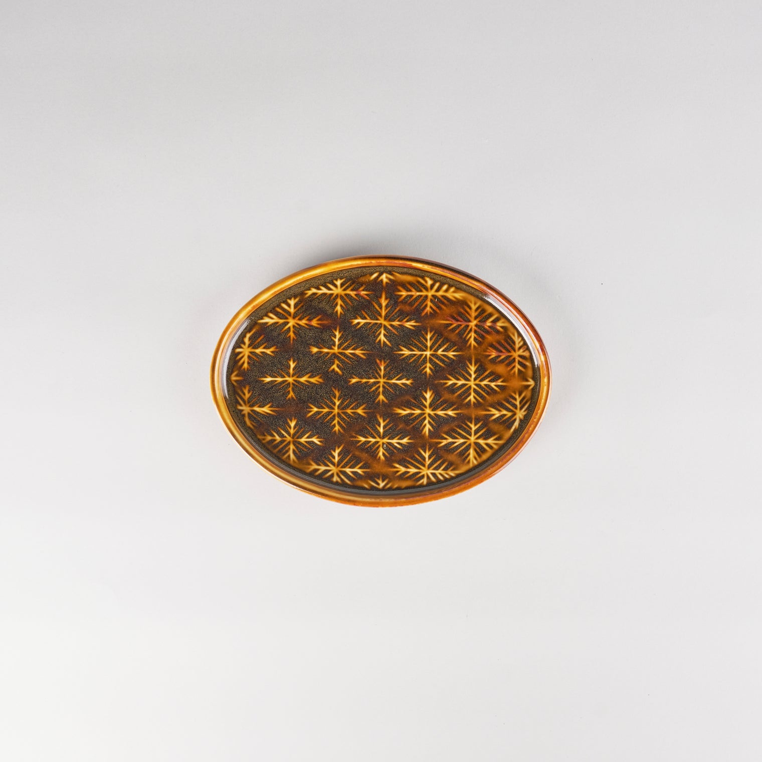 Jang Hun Seong Oval Pattern Plate in Candy Brown, 19 x 14.2cm