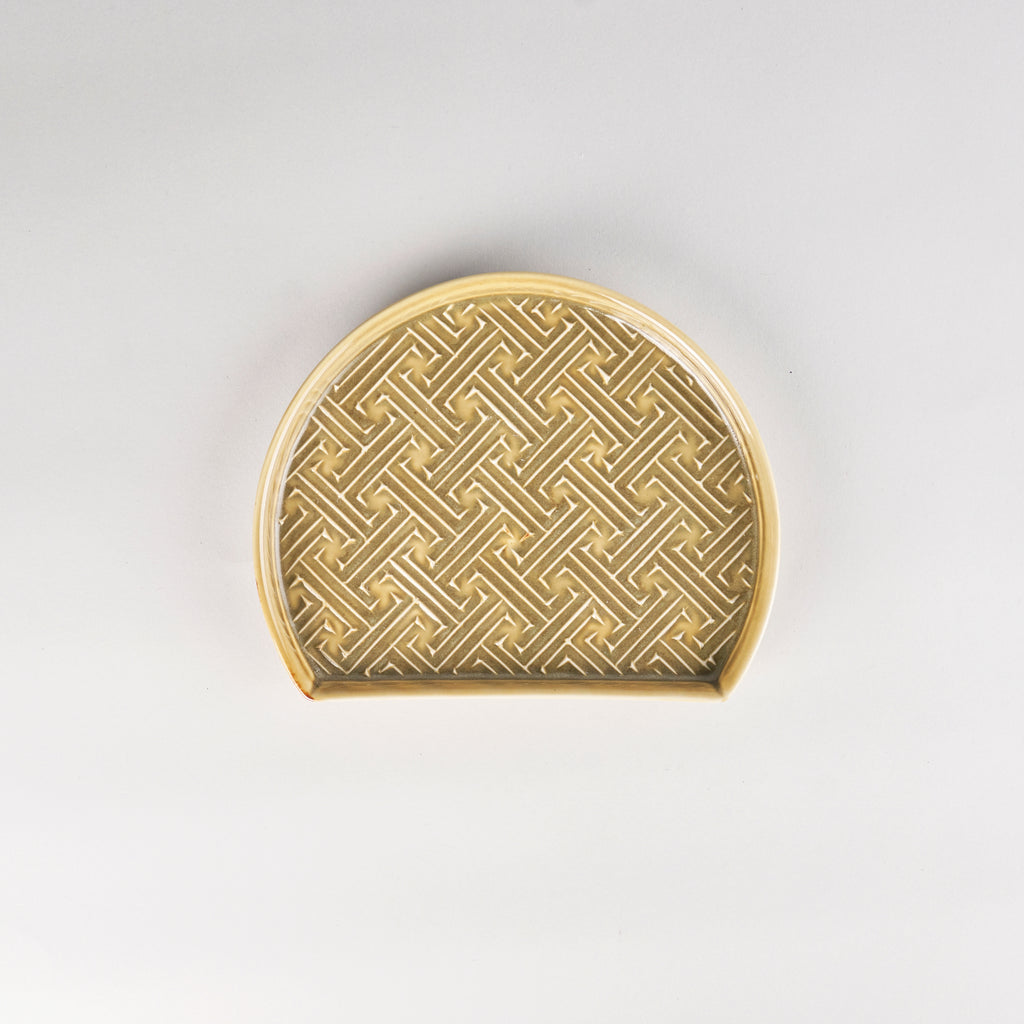 Jang Hun Seong Half-Moon Pattern Plate in Green, 18 x 14.8 x 1.5cm