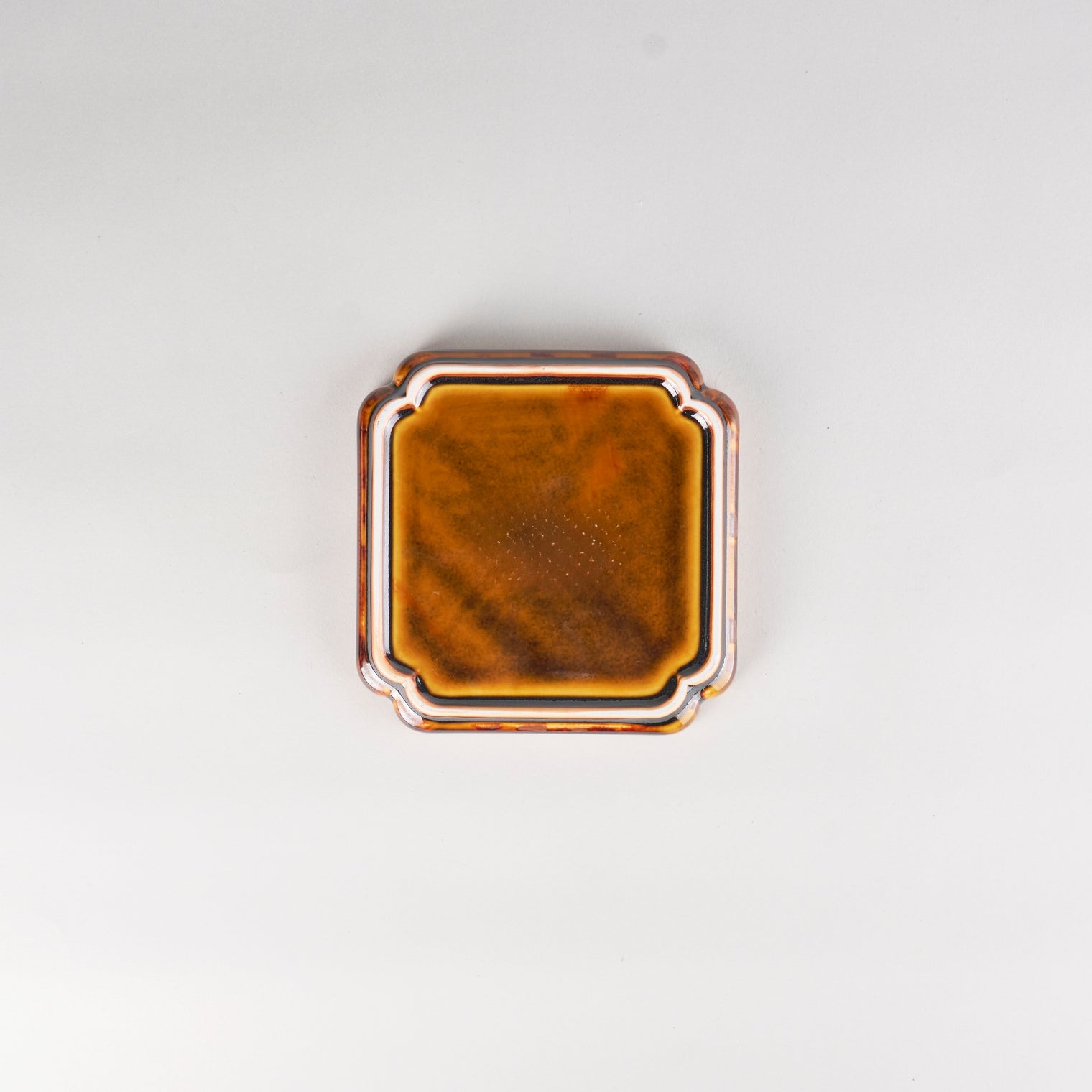 Jang Hun Seong Square Pattern Plate in Candy Brown, 13.8 x 13.8 x 2cm
