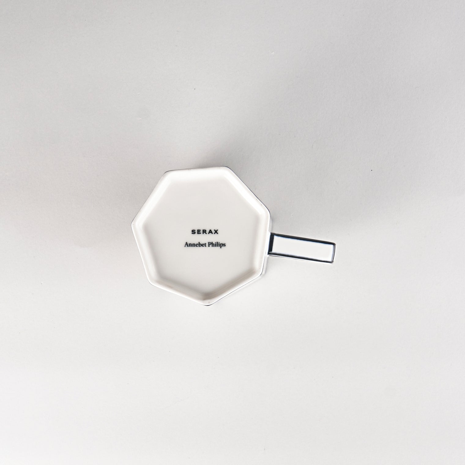 Carte Blanche Cup by Annebet Philips