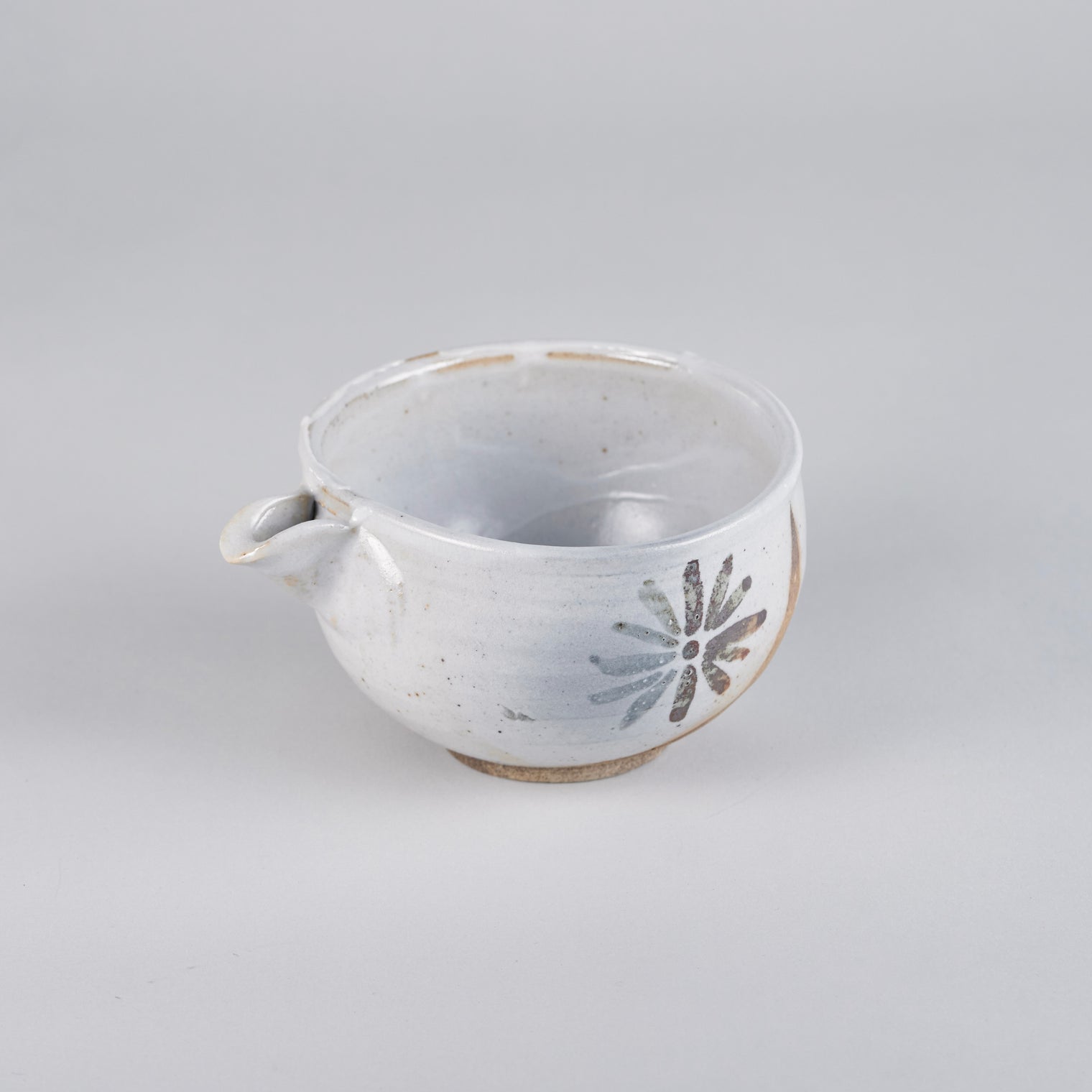 Yukiko Kiln Tea Pourer, 13.5cm x H9cm