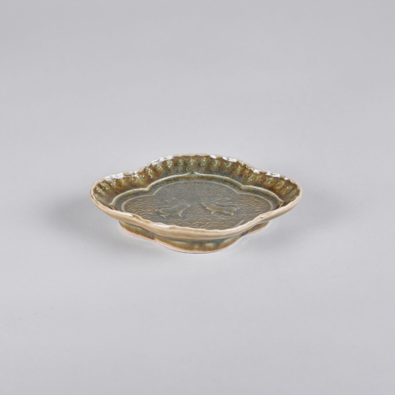 Takimuro Kiln,Pair Rabbit Small plate, 13.4cm x 11.5cm