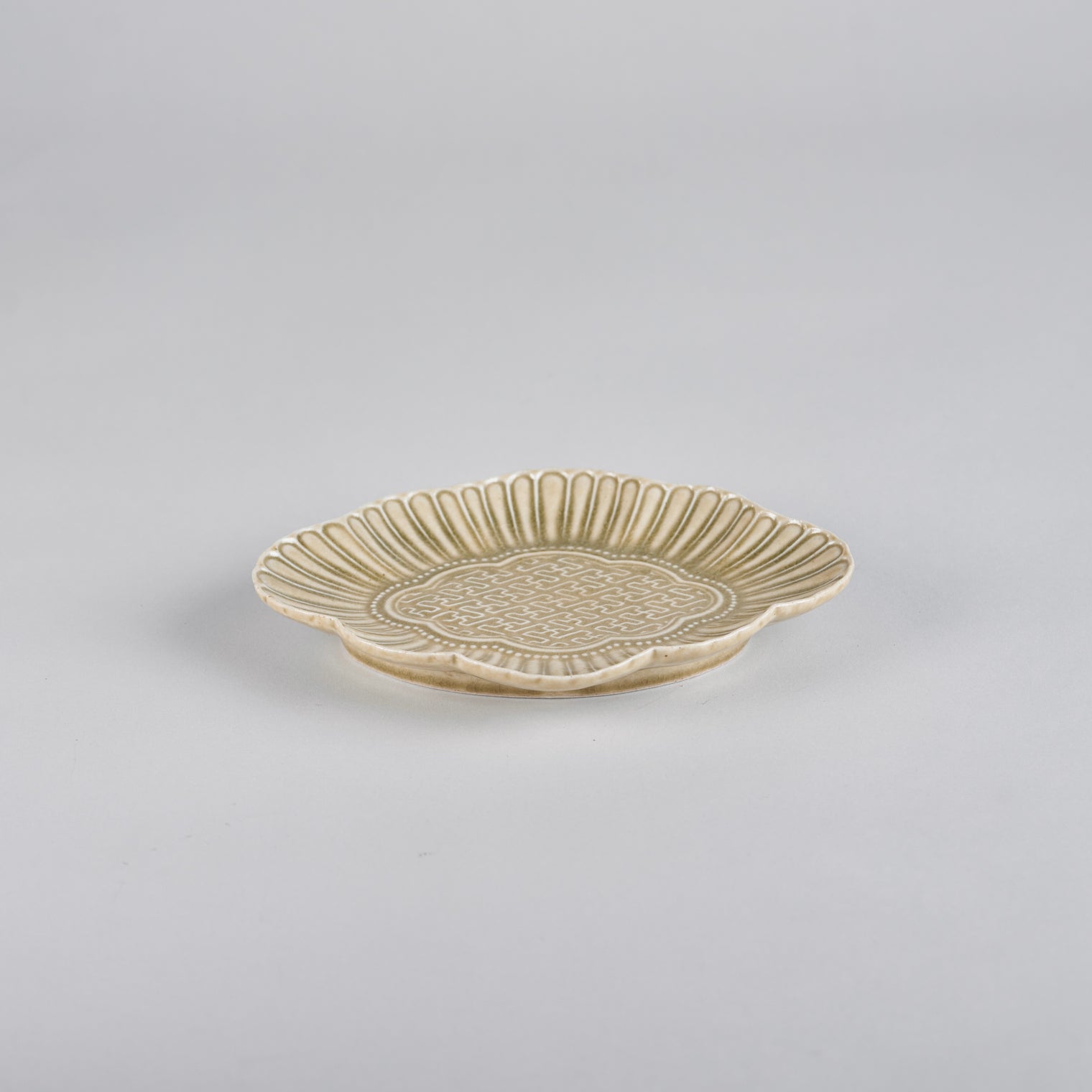 Takimuro Kiln,Small plate, 16.3cm x 12.7cm