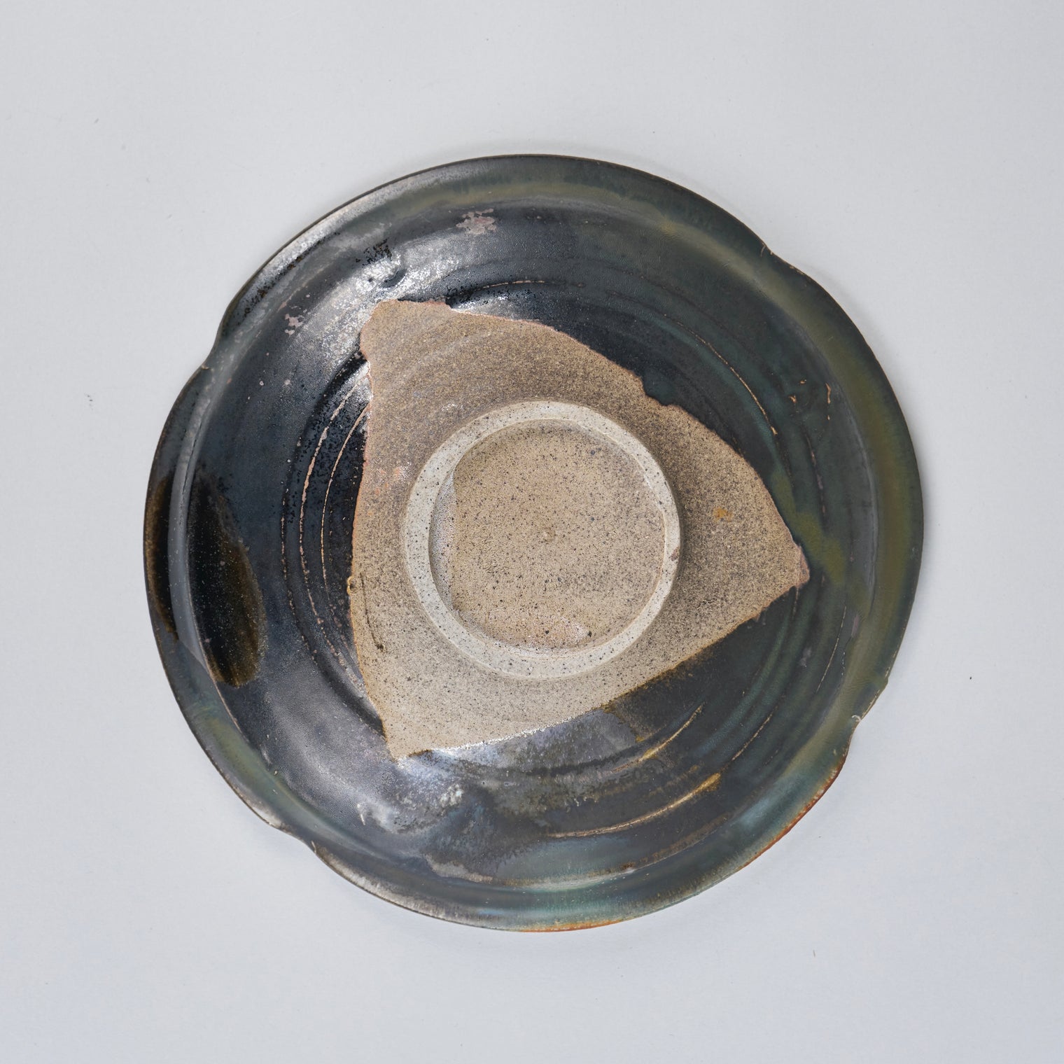 Yukiko Kiln Black Plate, 20cm x H5.2cm