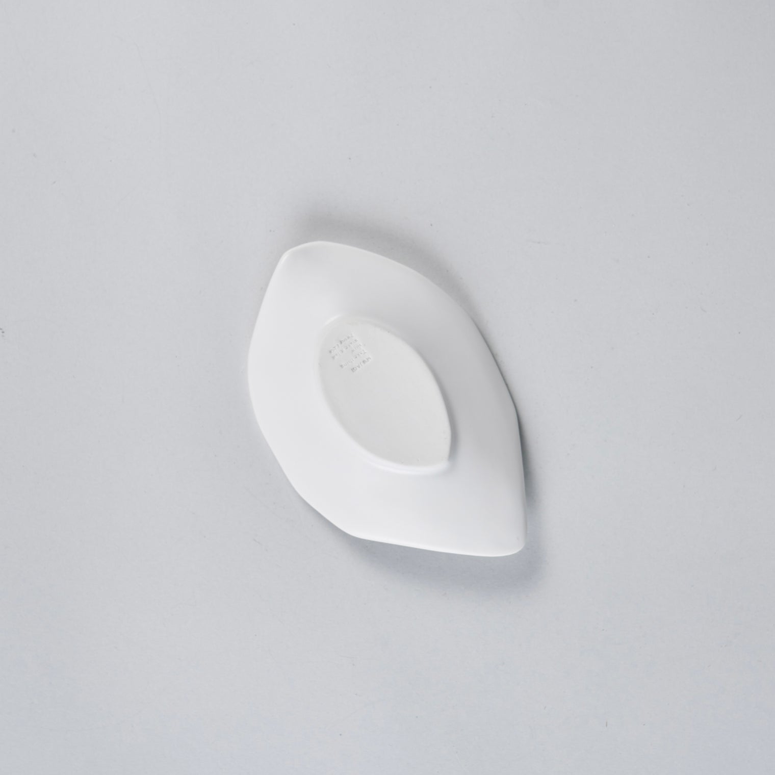 Mujagi Petal Plate M, 12.5cm x 8cm x H2.5cm