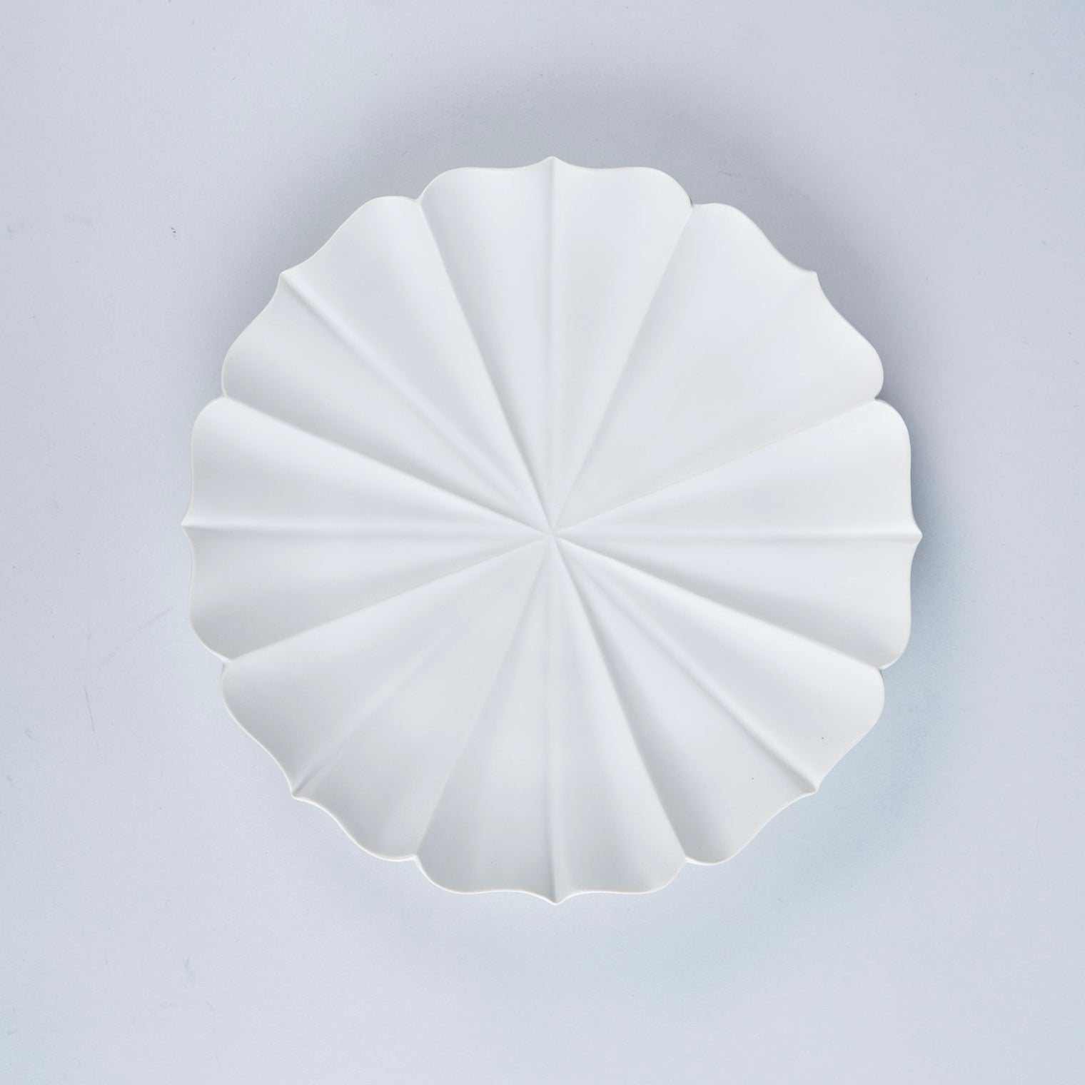 Usukiyaki, RYOUKA Lotus Petal Dinner Plate, White, D24.5cm x H3cm