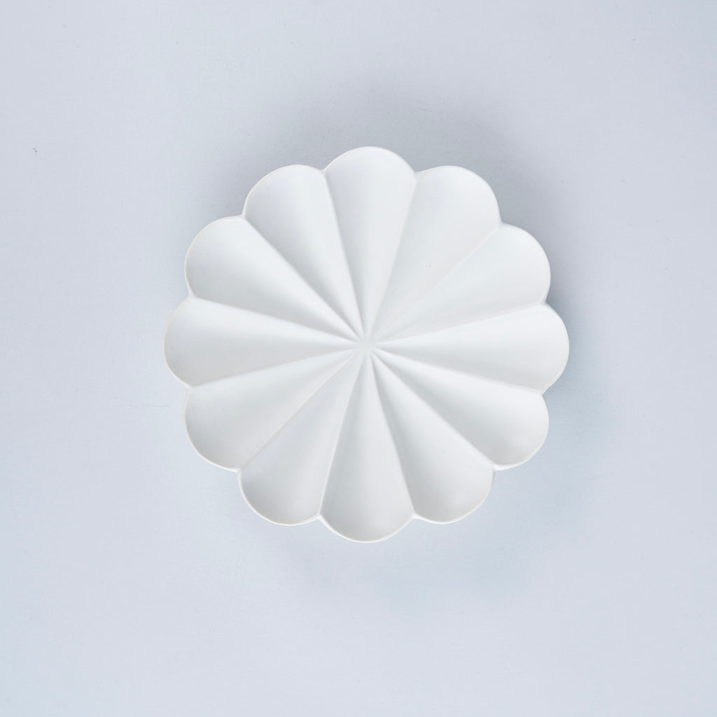 Usukiyaki,RINKA Twelve Petals Deep Side Plate, White, D18.5cm x H3cm