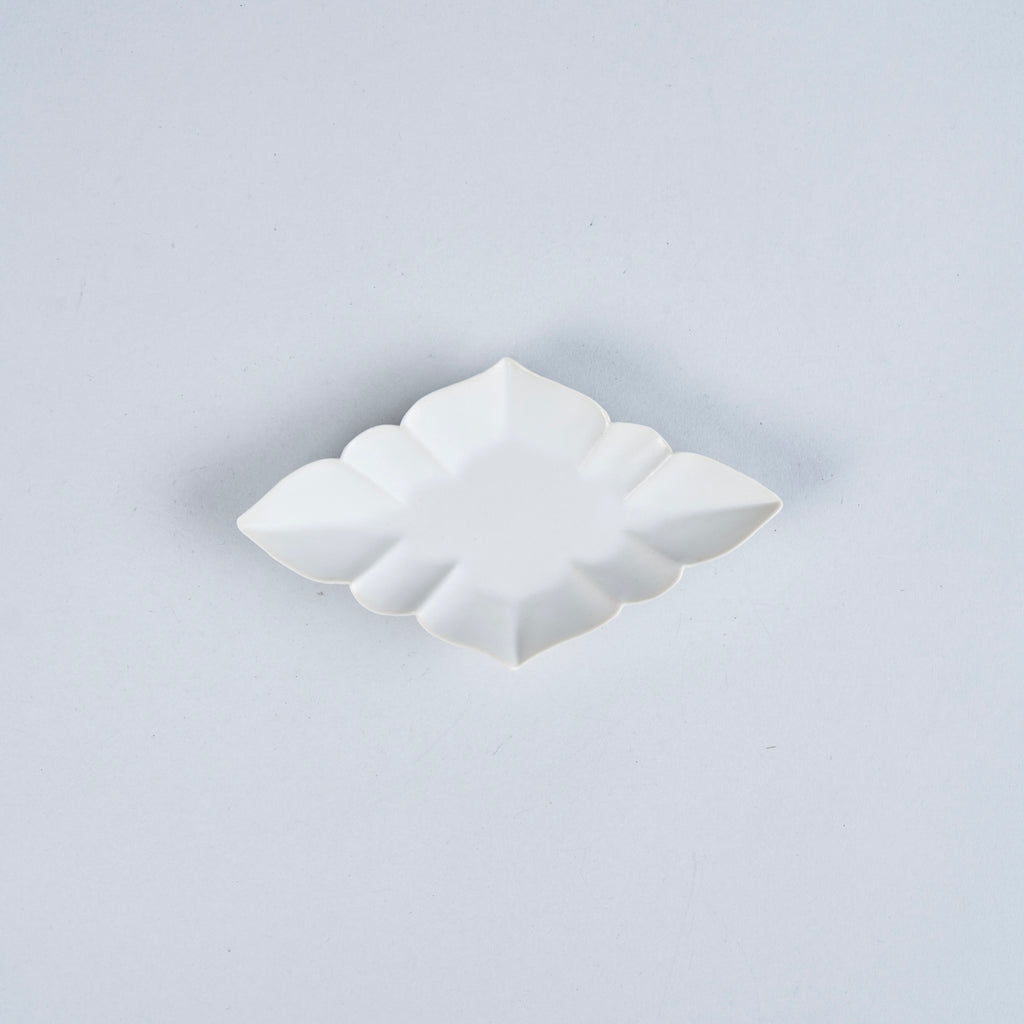 Usukiyaki, Ryouka Diamond Shaped Sauce Plate, White, 12.5cm x W7cm x H1.8cm